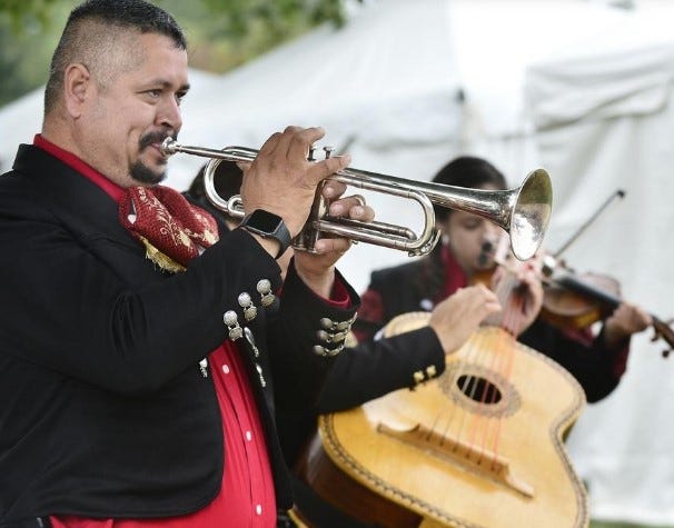 Ο Fernando Gonzalez του Spartanburg εμφανίζεται κατά τη διάρκεια του Διεθνούς Φεστιβάλ 2019.