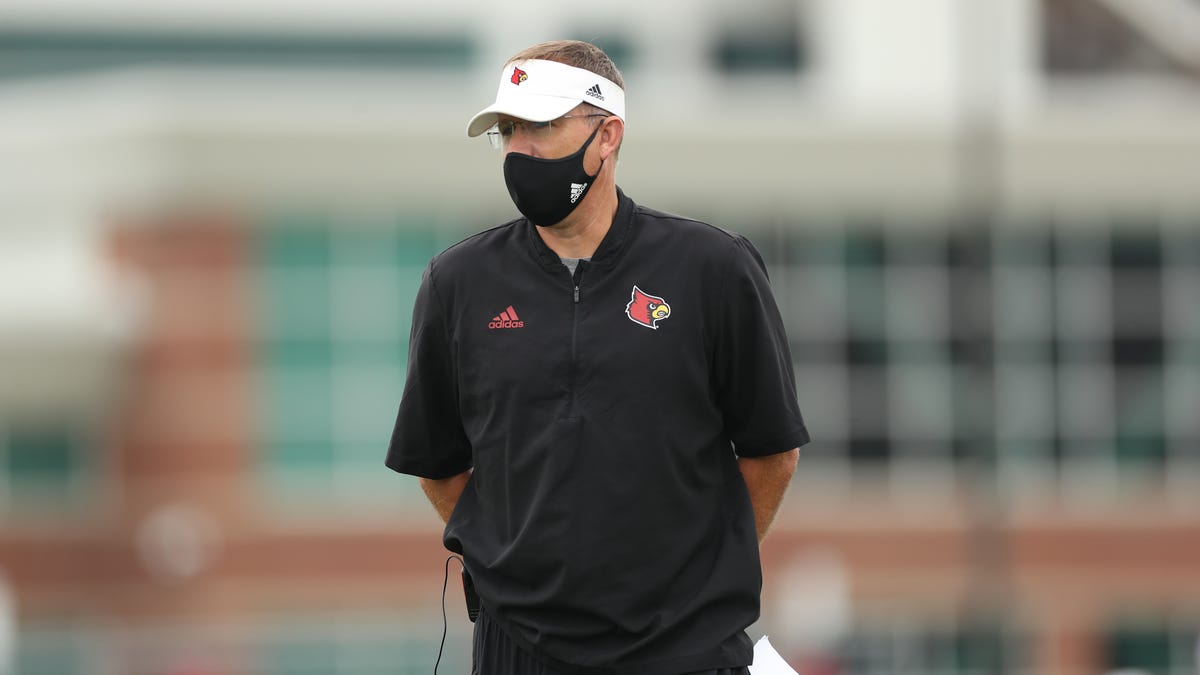 Satterfield comments on South Carolina job rumors