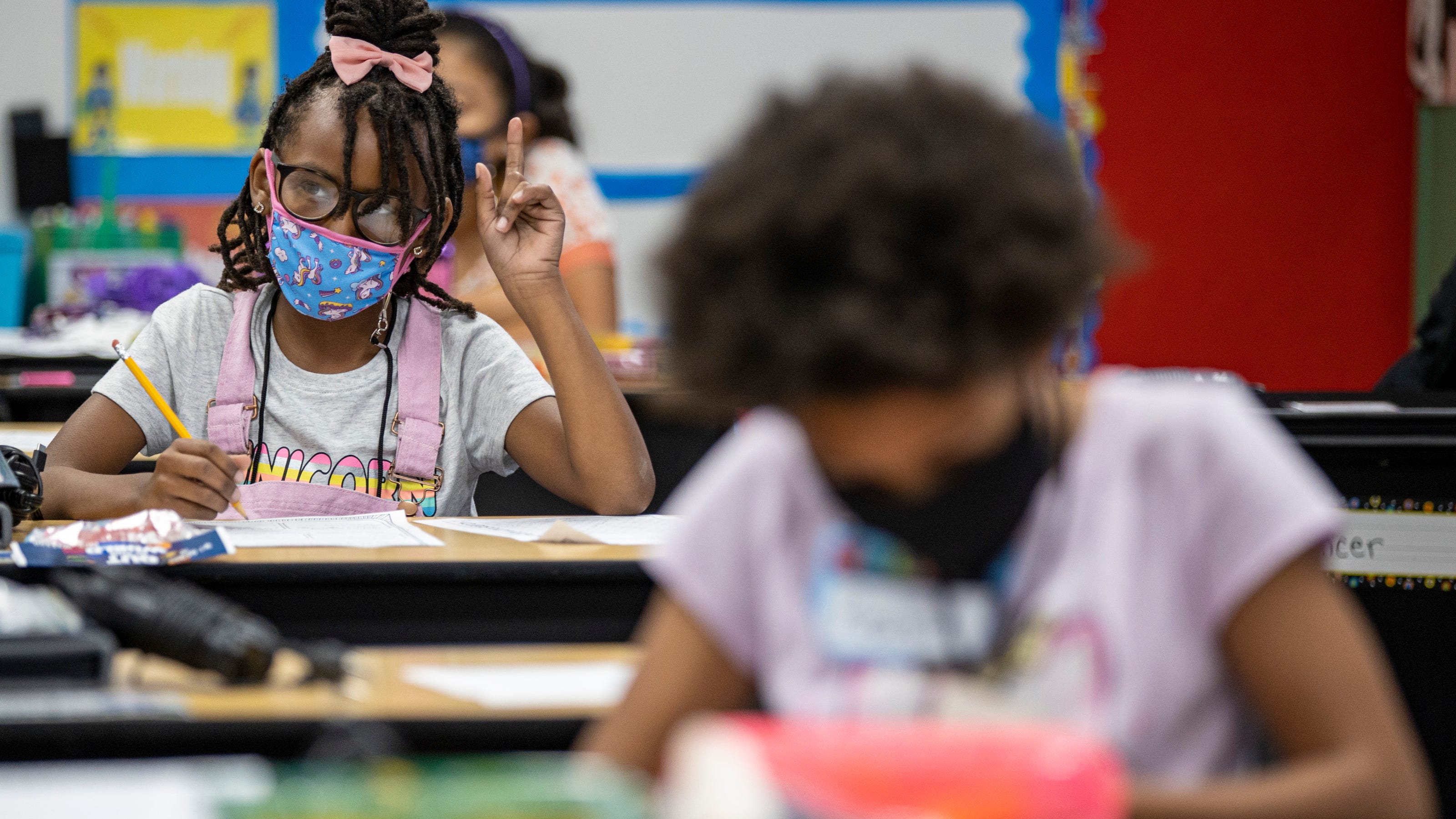 Kentucky schools start to reopen, some defying governor's recommendation Kentucky schools start to reopen, some defying governor's recommendation