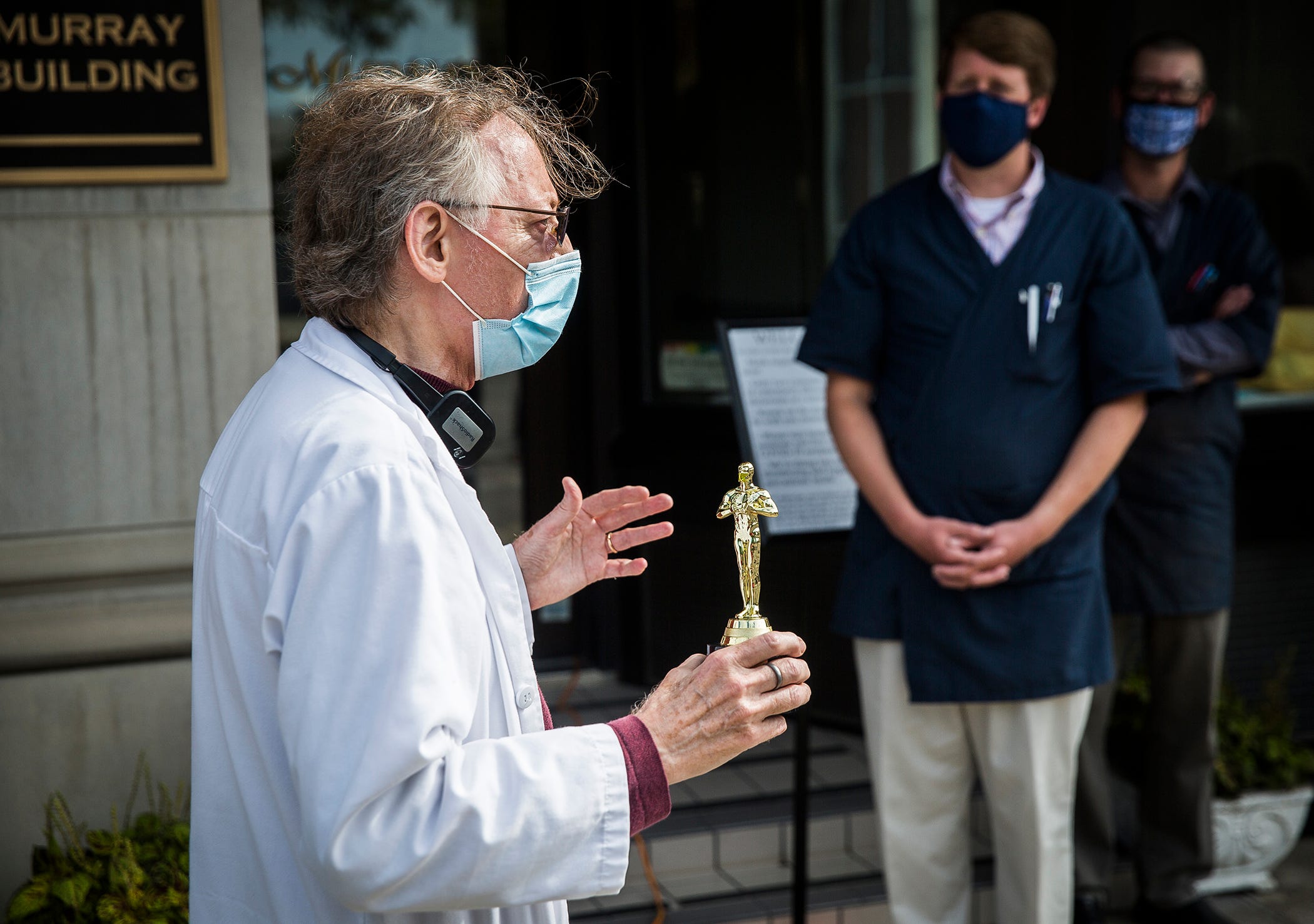 Menards, jeweler earn COVID 'Golden Mask' award