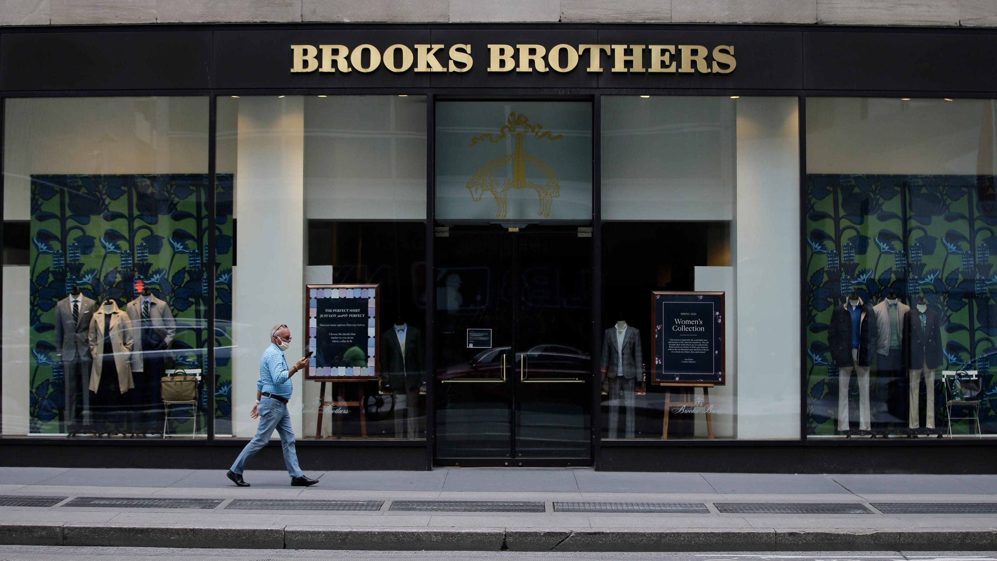 Simon Property Group moves to buy Brooks Brothers, Lucky Jeans