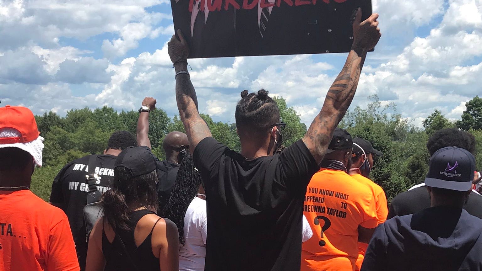 Breonna Taylor Louisville police have spent 90K on security for cops