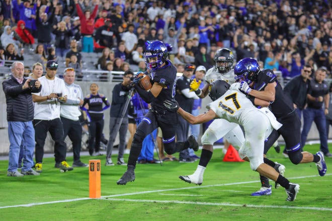 Chandler Wide Receiver Kyion Grayes jumps in for a touchdown against Saguaro in the Open Division State Championship on Dec. 7, 2019, in Tempe