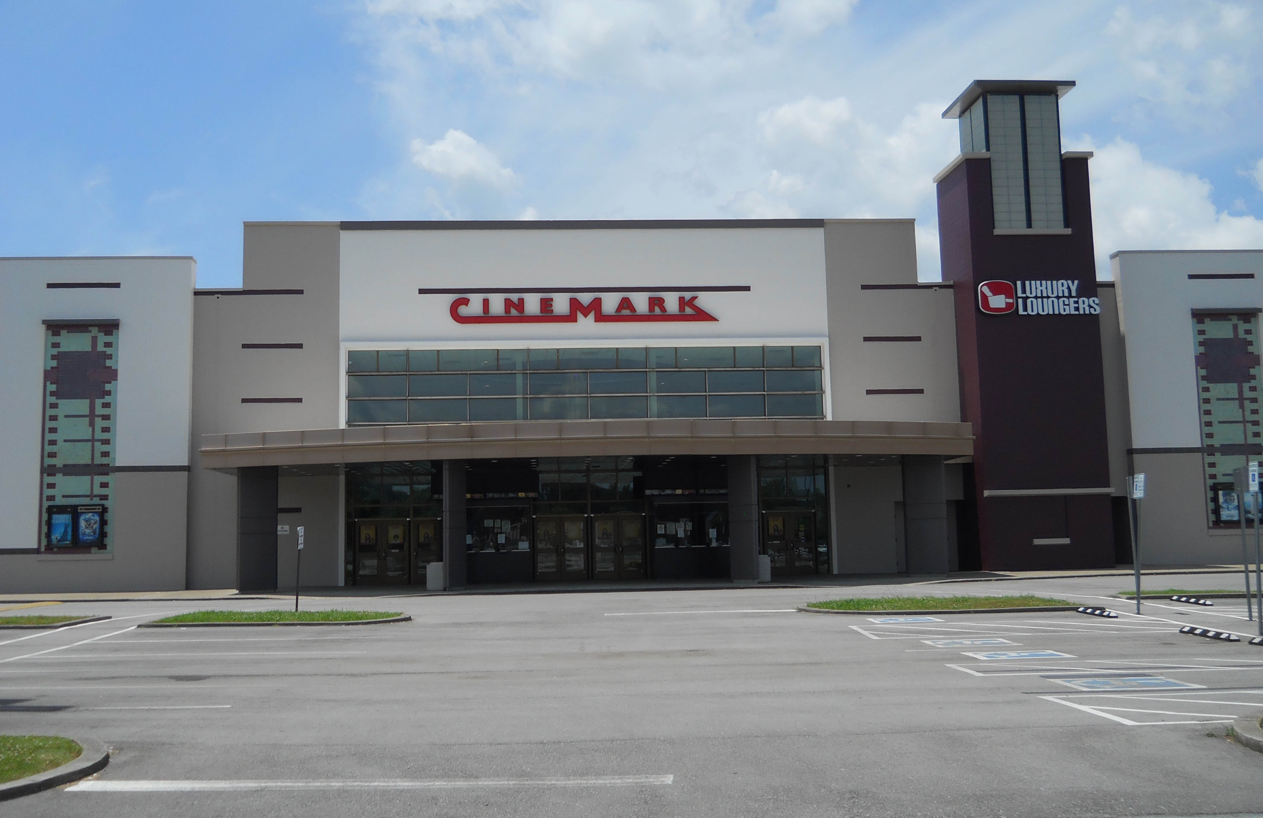 Tinseltown To Open Friday