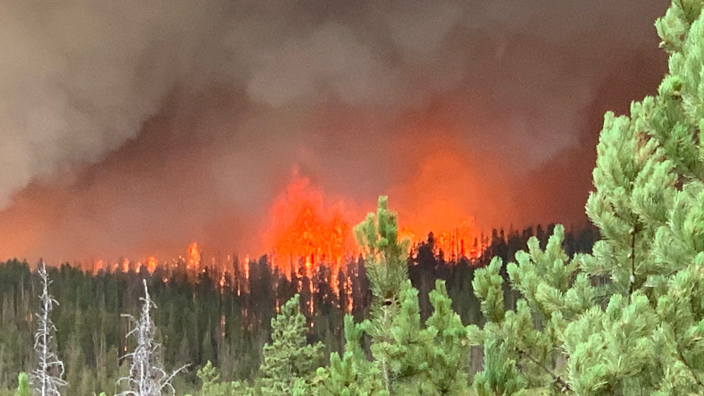 Cameron Peak Fire updates: Crews focus on building containment lines