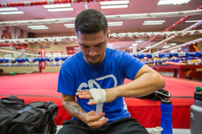 Former world boxing champion Randy Caballero in gym after 3 years away
