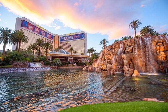 The Mirage Las Vegas casino resort will be closed midweek into February 2021 due to weak bookings during the coronavirus pandemic.