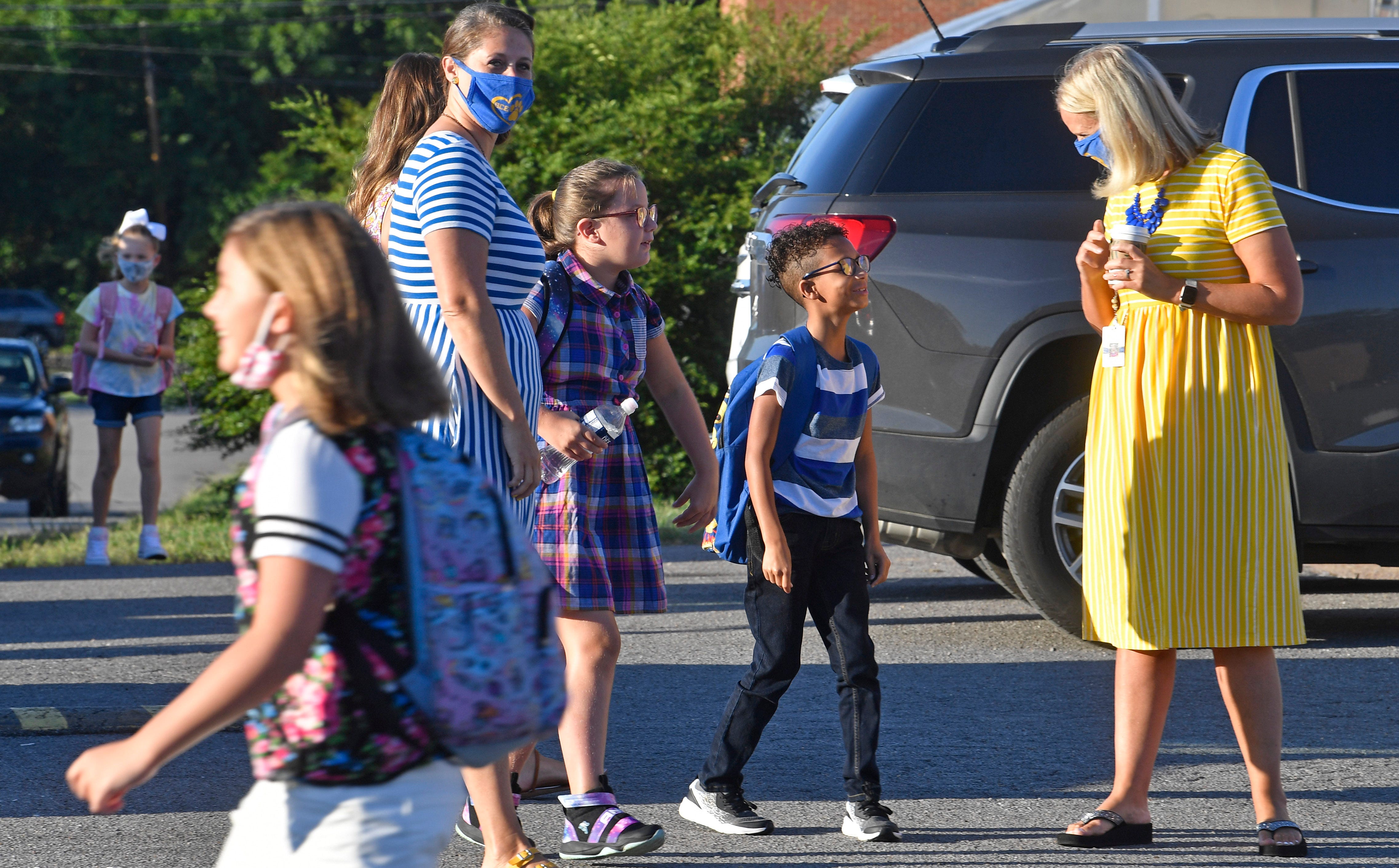 Wilson County School Board to review keeping in-person classes for K-5