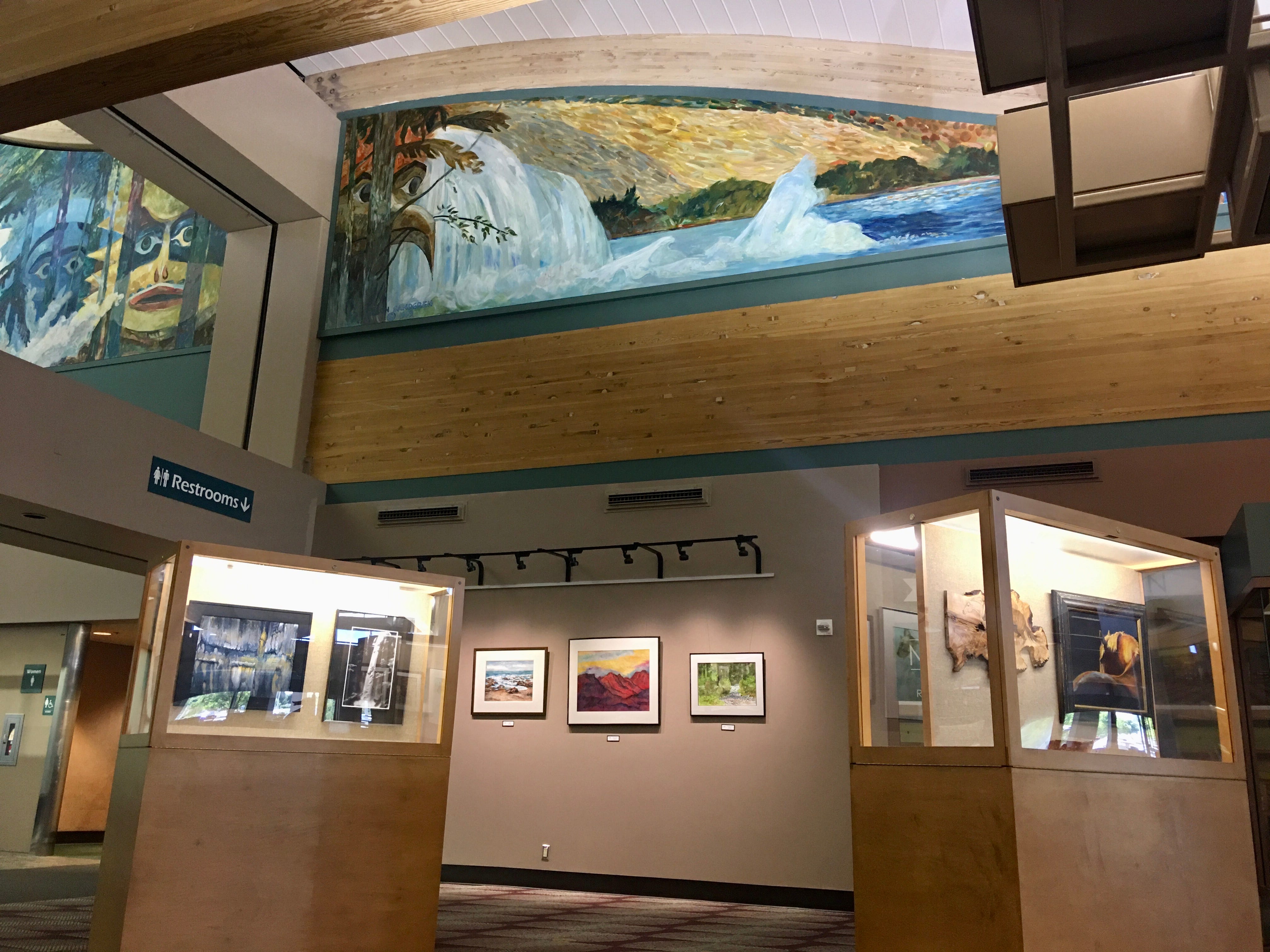 CAFE 541 Eugene Airport Gallery features Emerald Art Center artists