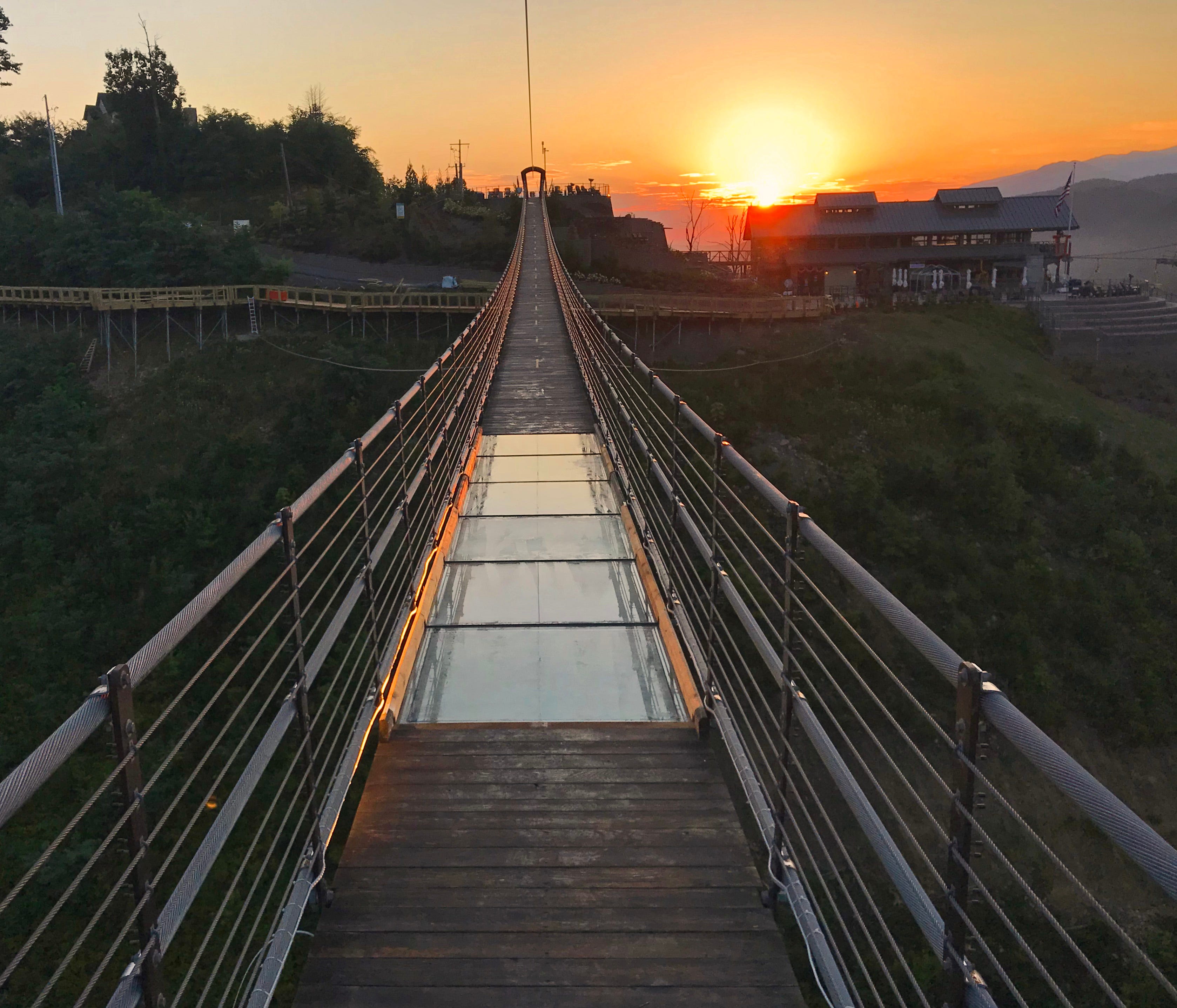 Gatlinburg's SkyBridge doubles the length of seethrough glass