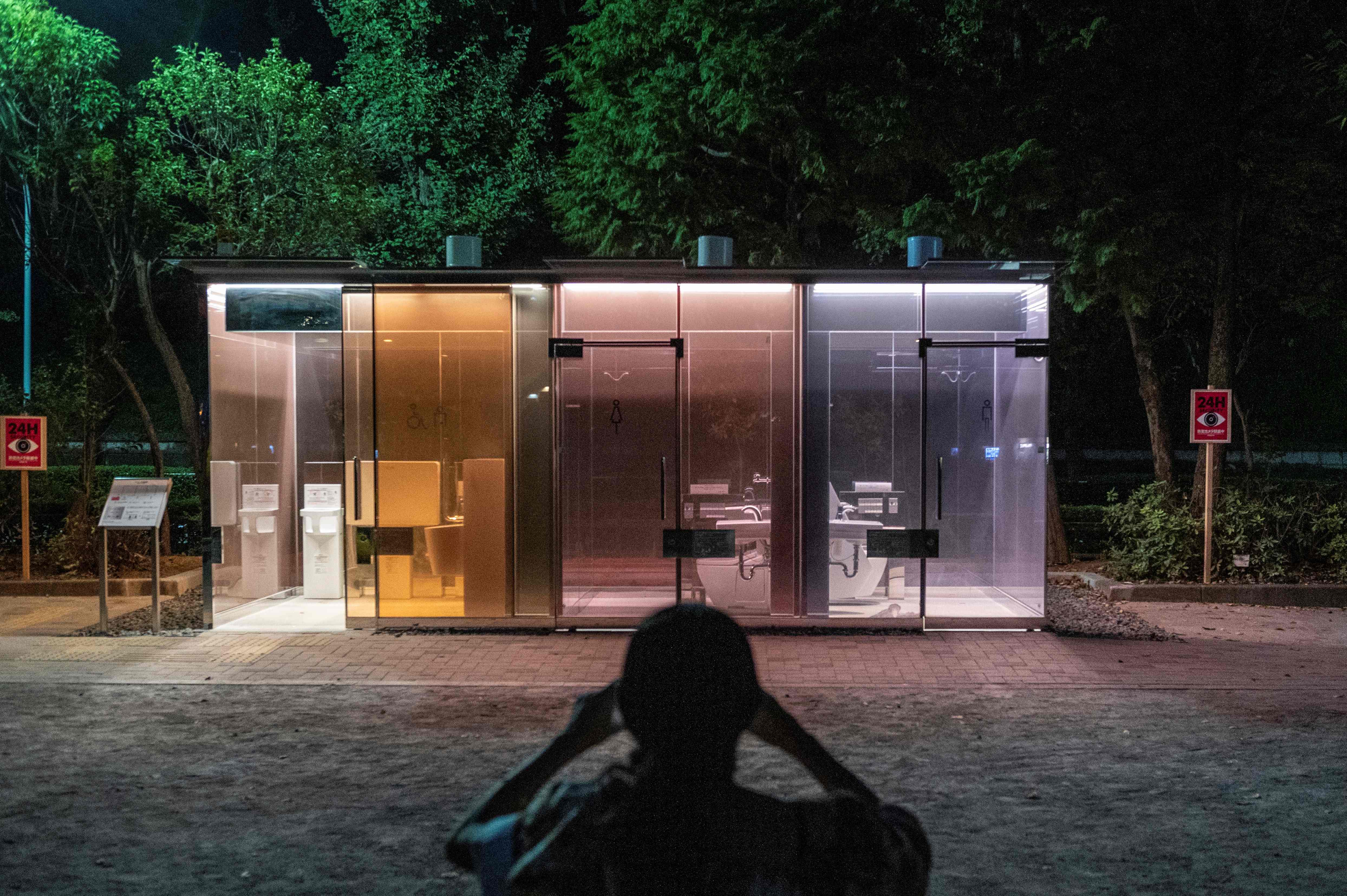 Lookie loos: Tokyo installs transparent public toilets