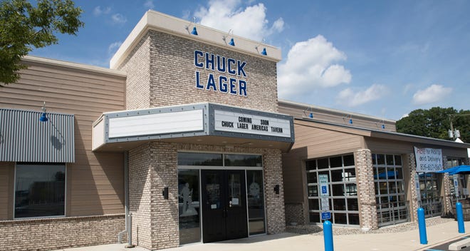 Exterior of Chuck Lager America's Tavern in Barrington.