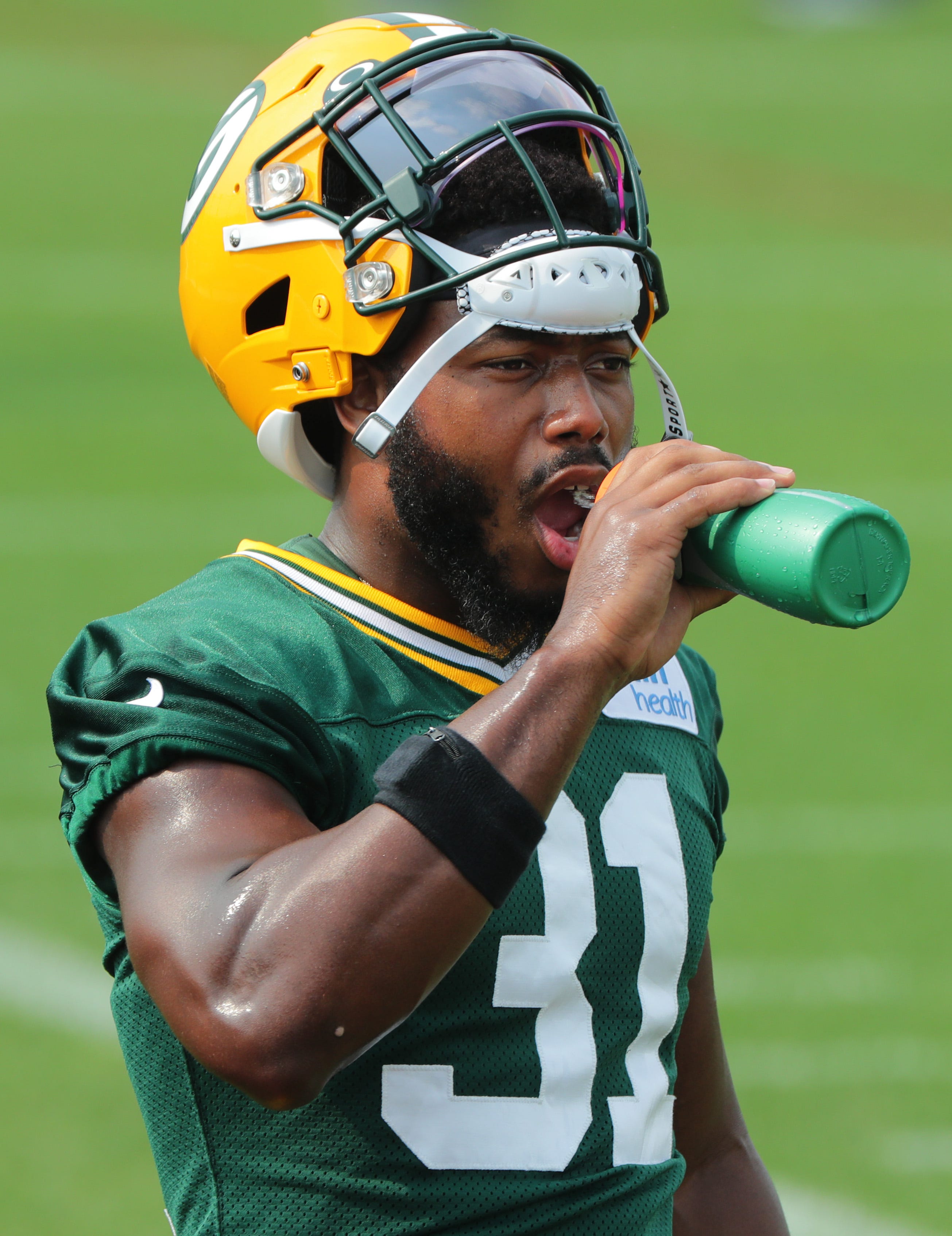 Packers safety Adrian Amos' fight against Alzheimer's is personal ...