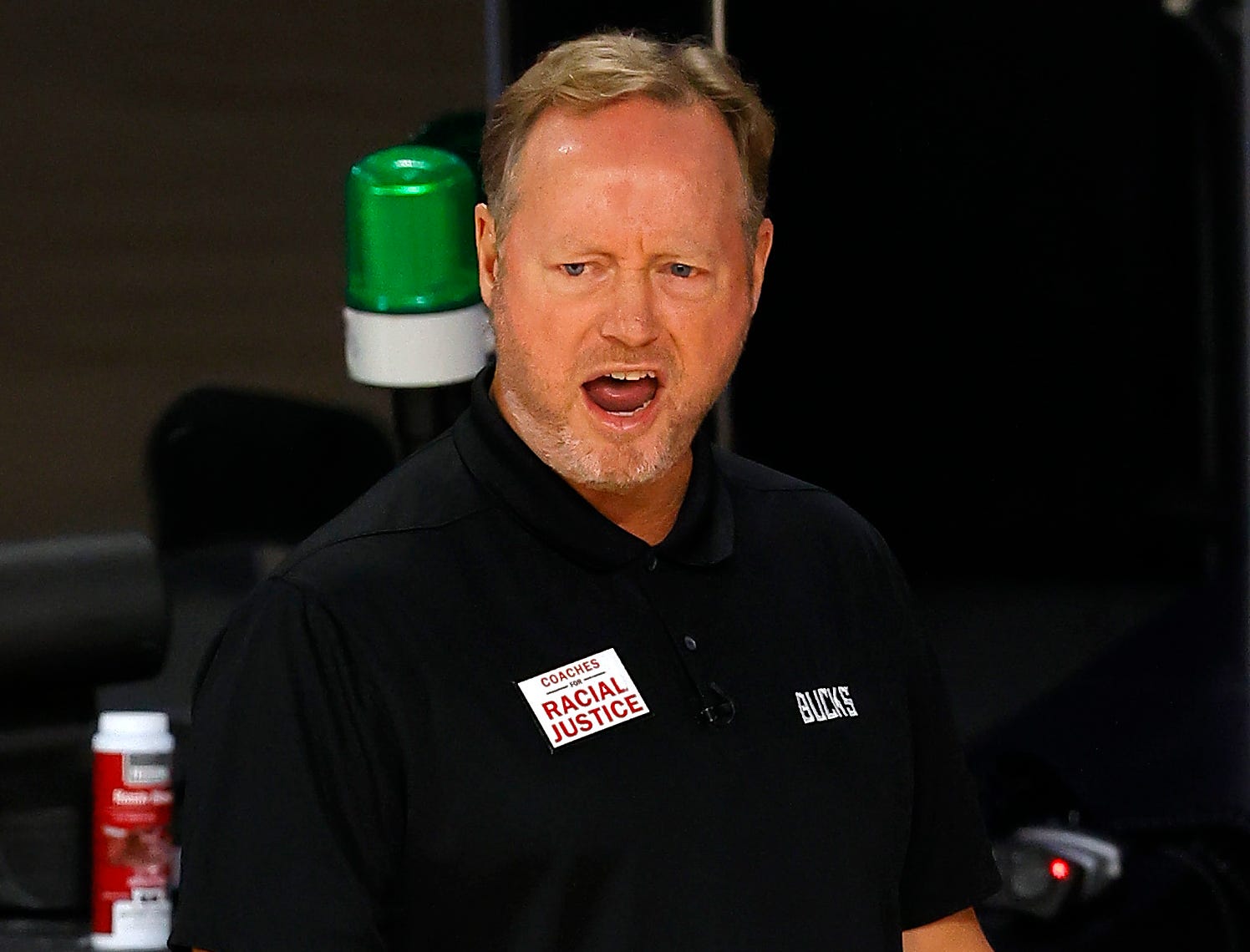 pic Milwaukee Bucks Coach Mike Budenholzer milwaukee bucks coach mike budenholzer
