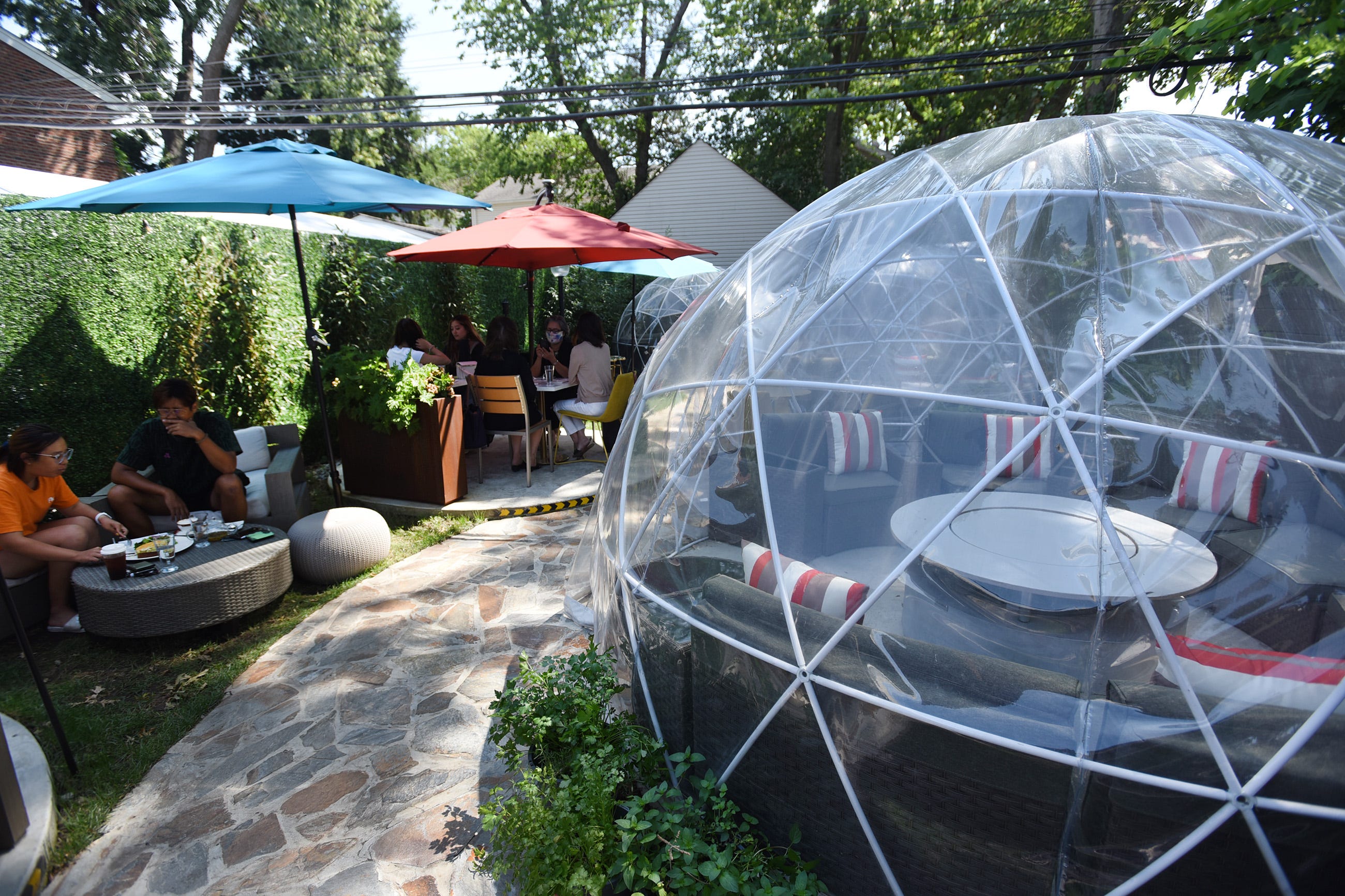Palisades Park NJ restaurant The Blossom installs plastic igloos