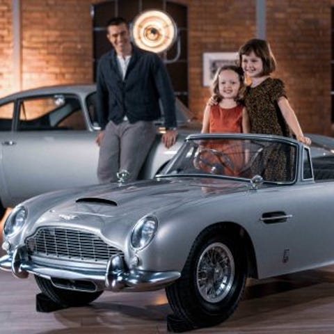 Aston Martin unveiled a replica of its DB5 that's 