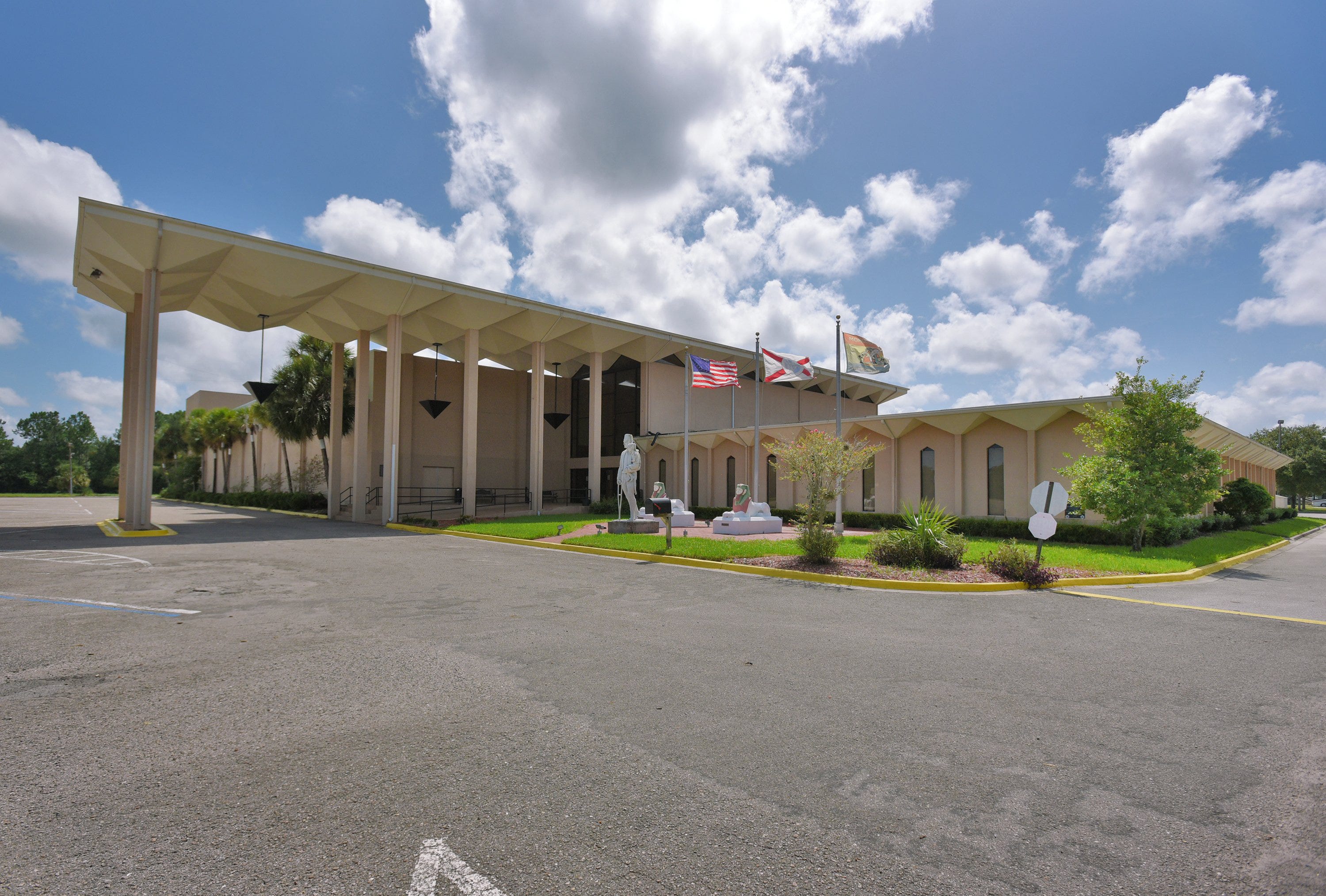 Plan to redevelop Morocco Shrine Center clears early City Council vote