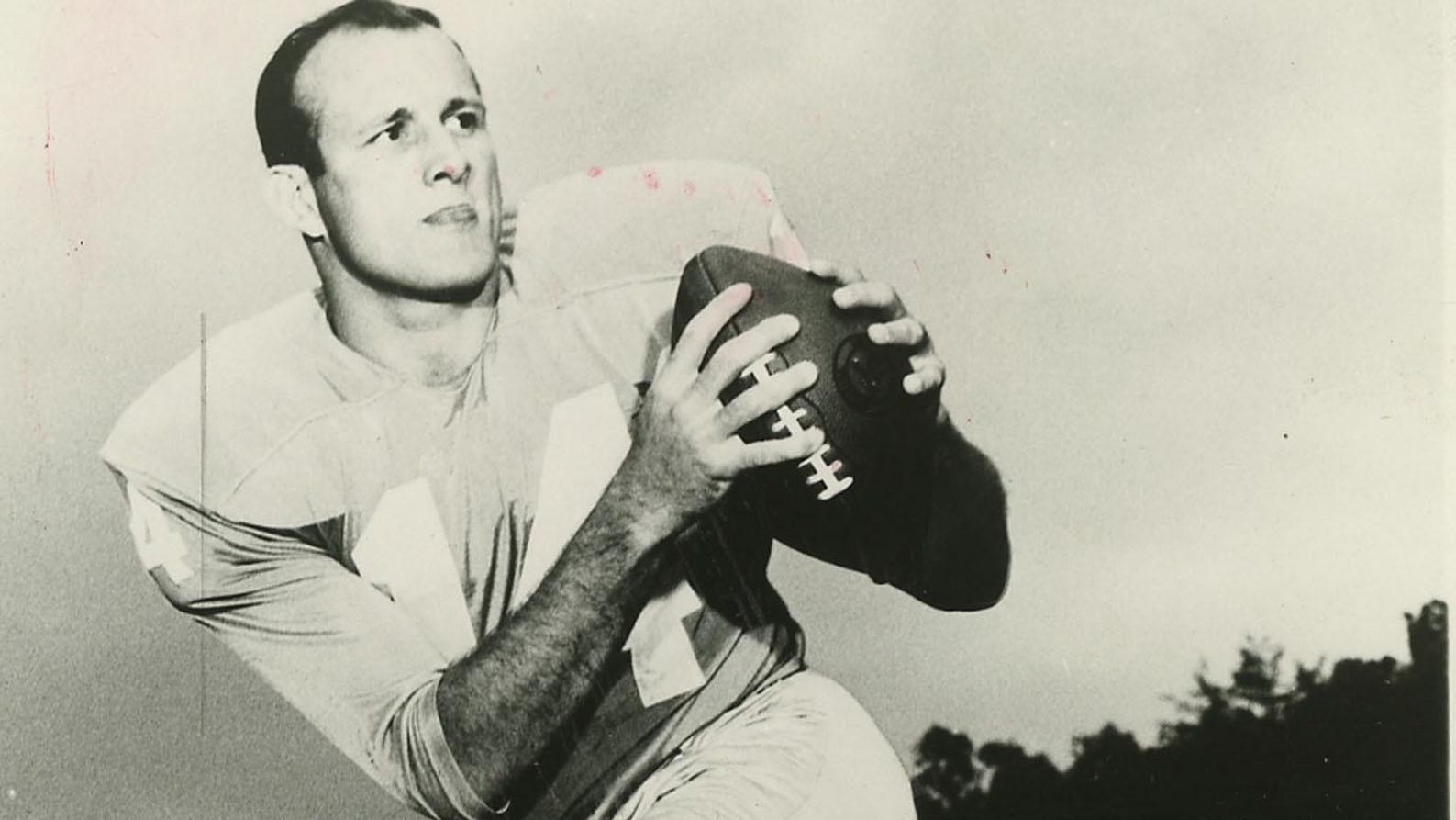 1960s UNC QB, All-ACC selection Junior Edge passes away 1960s UNC QB, All-ACC selection Junior Edge passes away