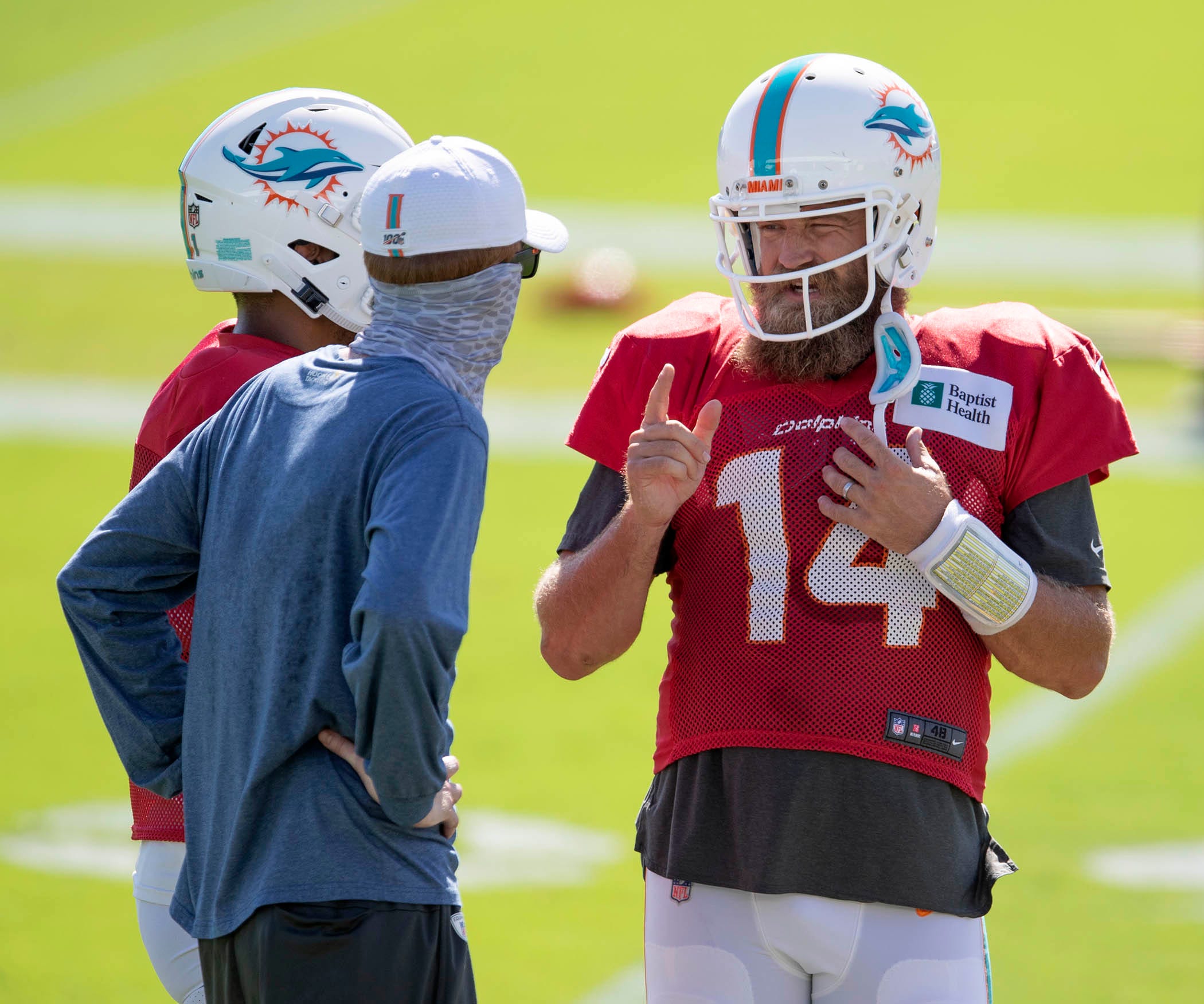 Miami Dolphins name Ryan Fitzpatrick starting quarterback