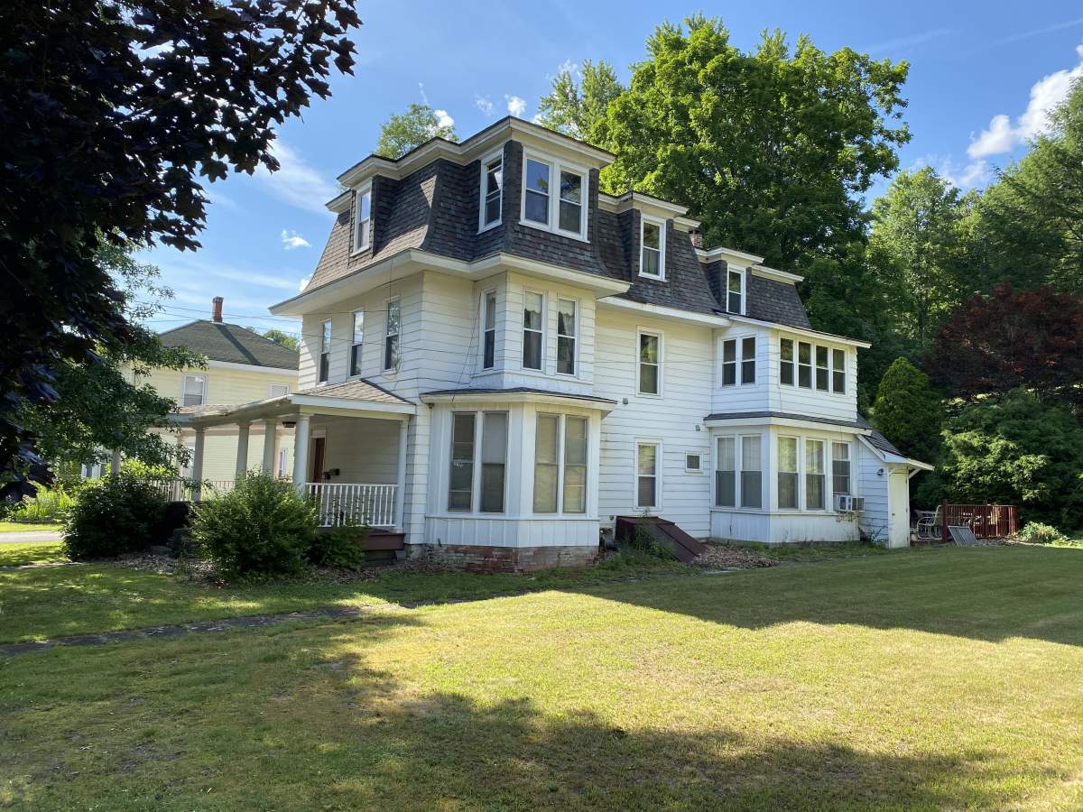 Rural real estate heats up as New York City dwellers face COVID19