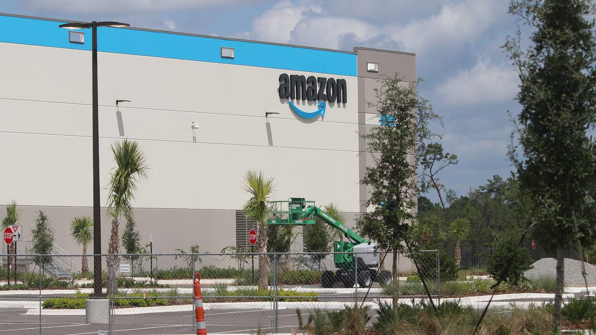 Amazon is set to hire new workers as it leases more real estate in Washington state
