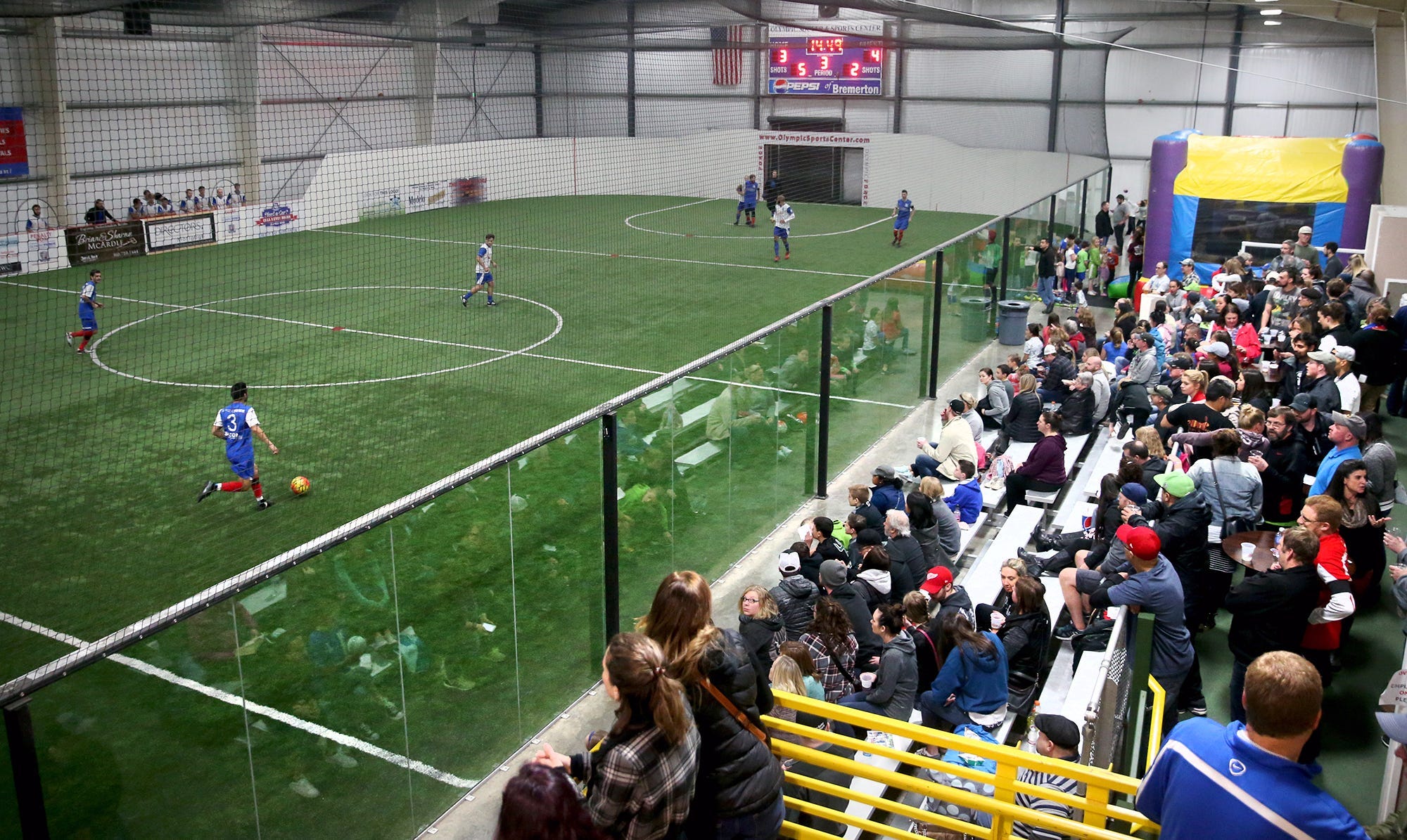 Streng Scheermes werkgelegenheid Kitsap's indoor soccer facility eager to get kicking again