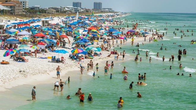Pensacola Beach está clasificada entre las 25 mejores playas de los Estados Unidos en TripAdvisor