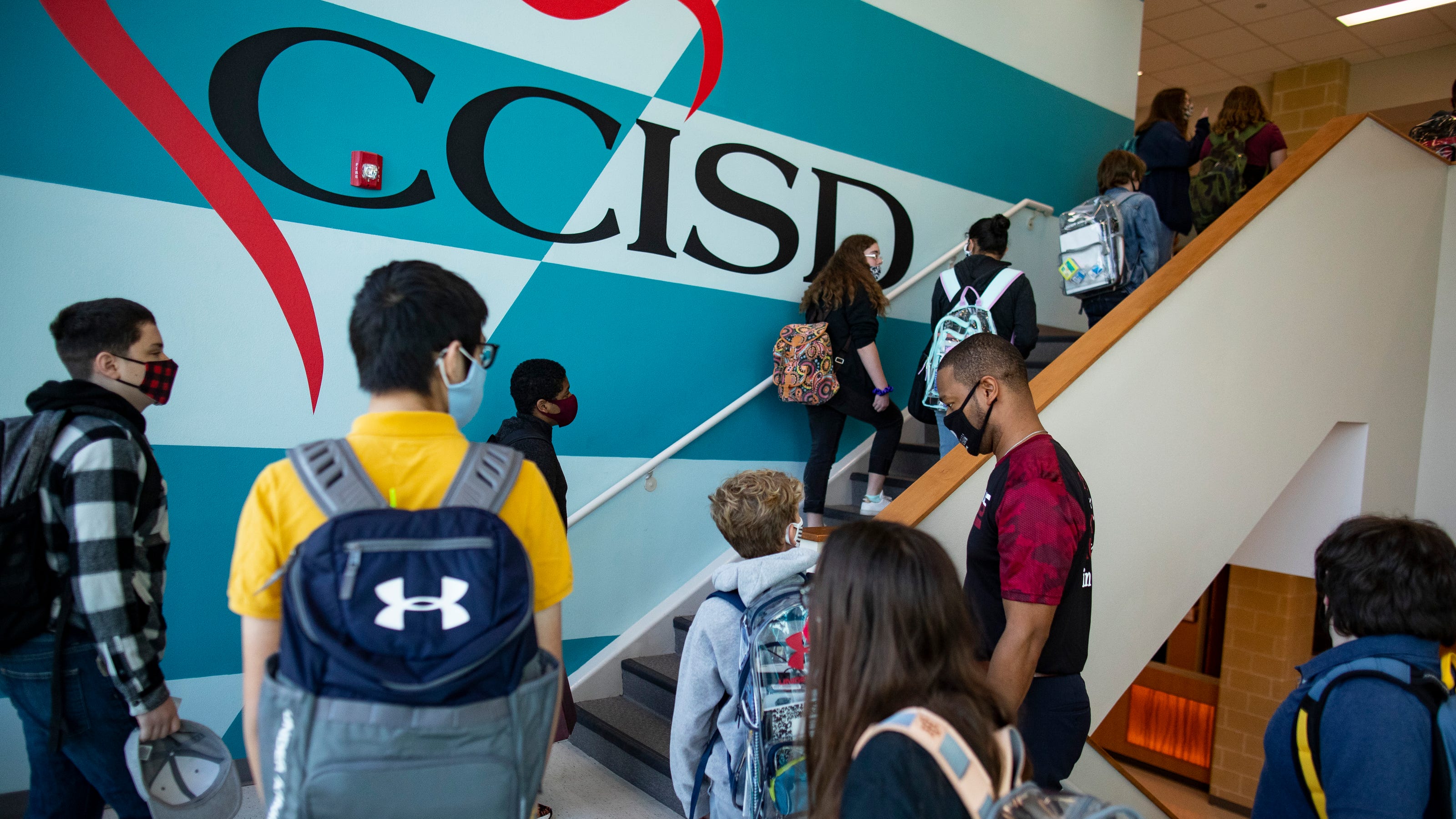 corpus-christi-isd-welcomes-students-back-to-campuses