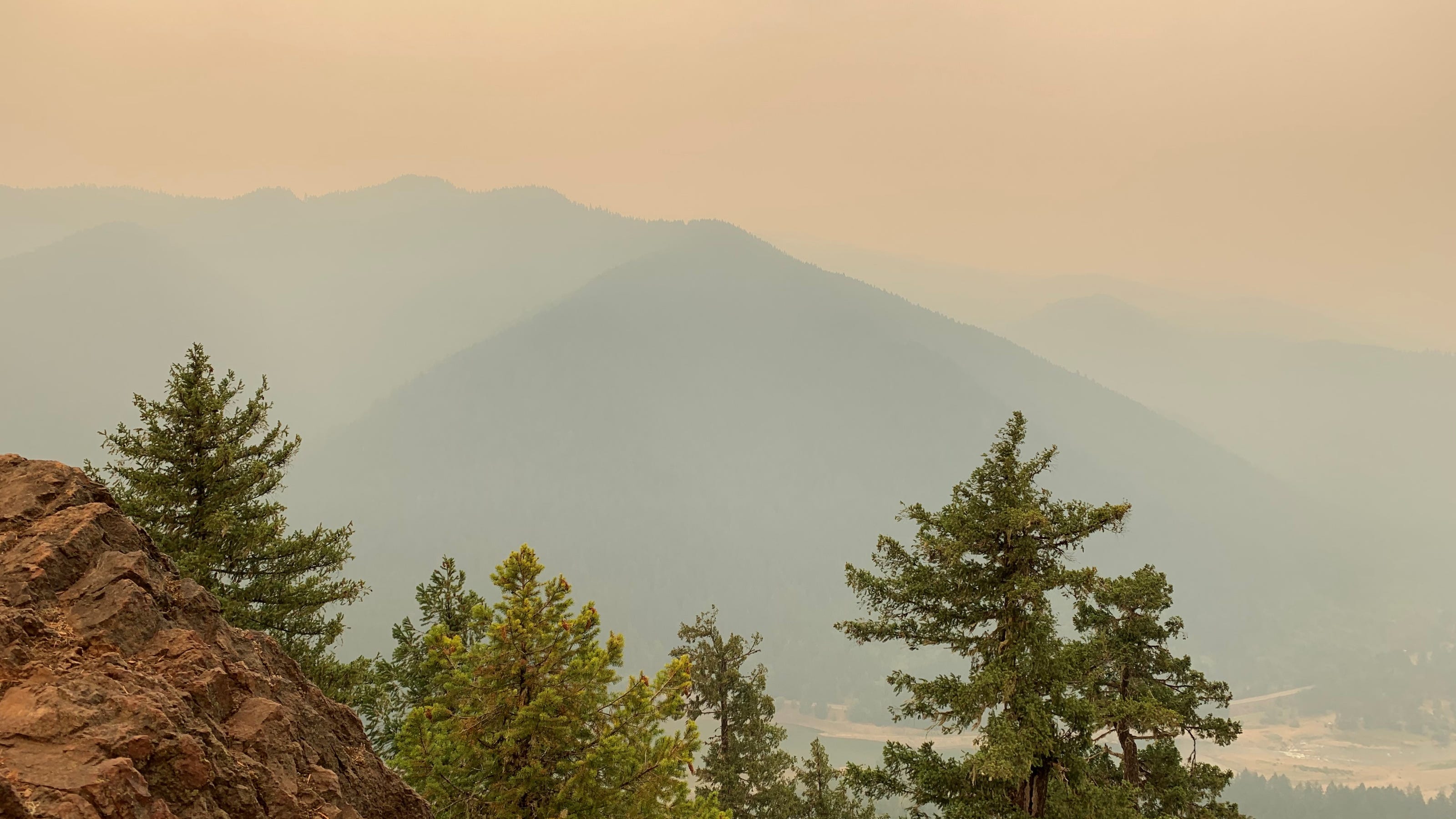 Oregon air quality conditions as wildfire smoke spreads