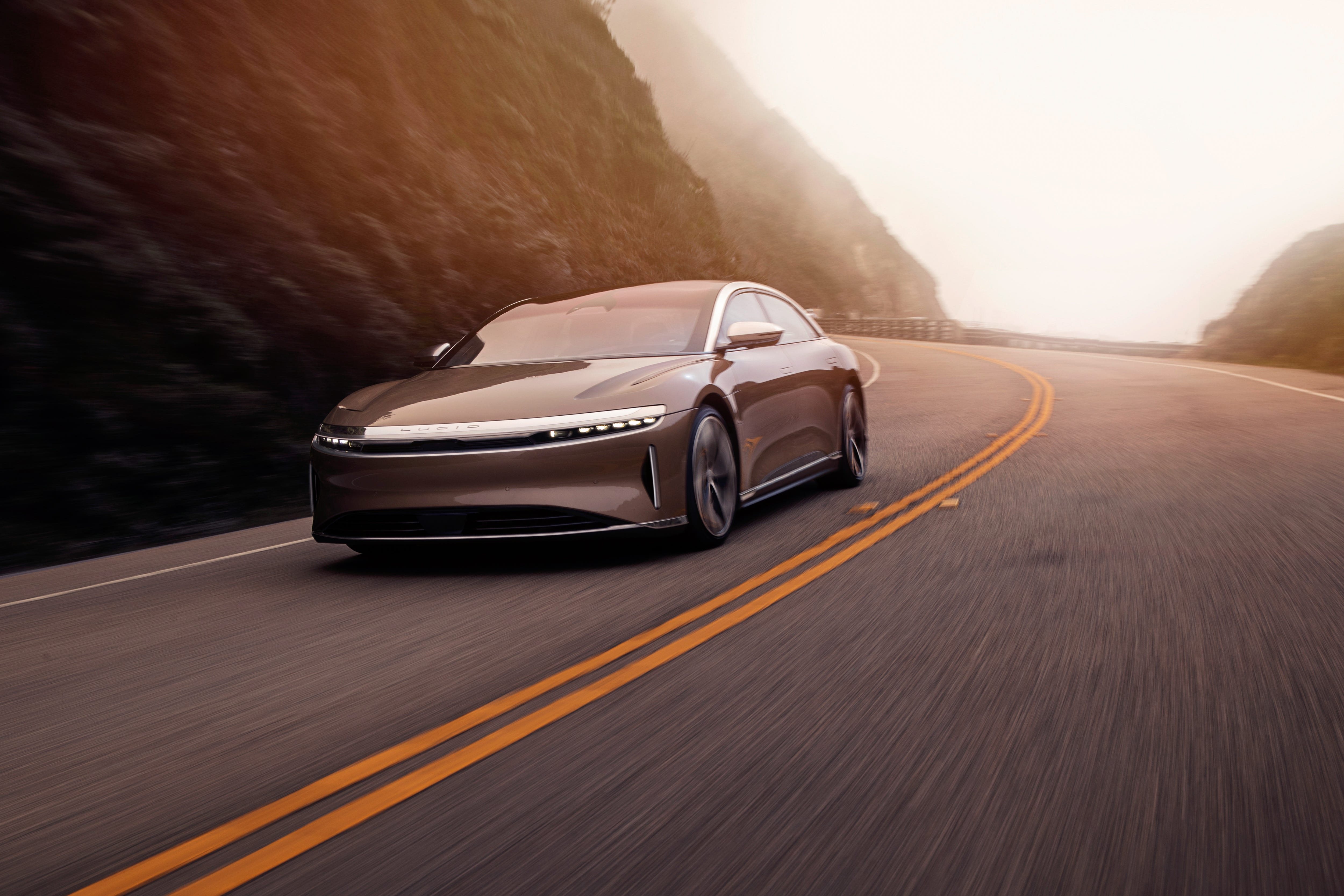 Lucid Motors reveals electric car with 517mi range Fabfunny