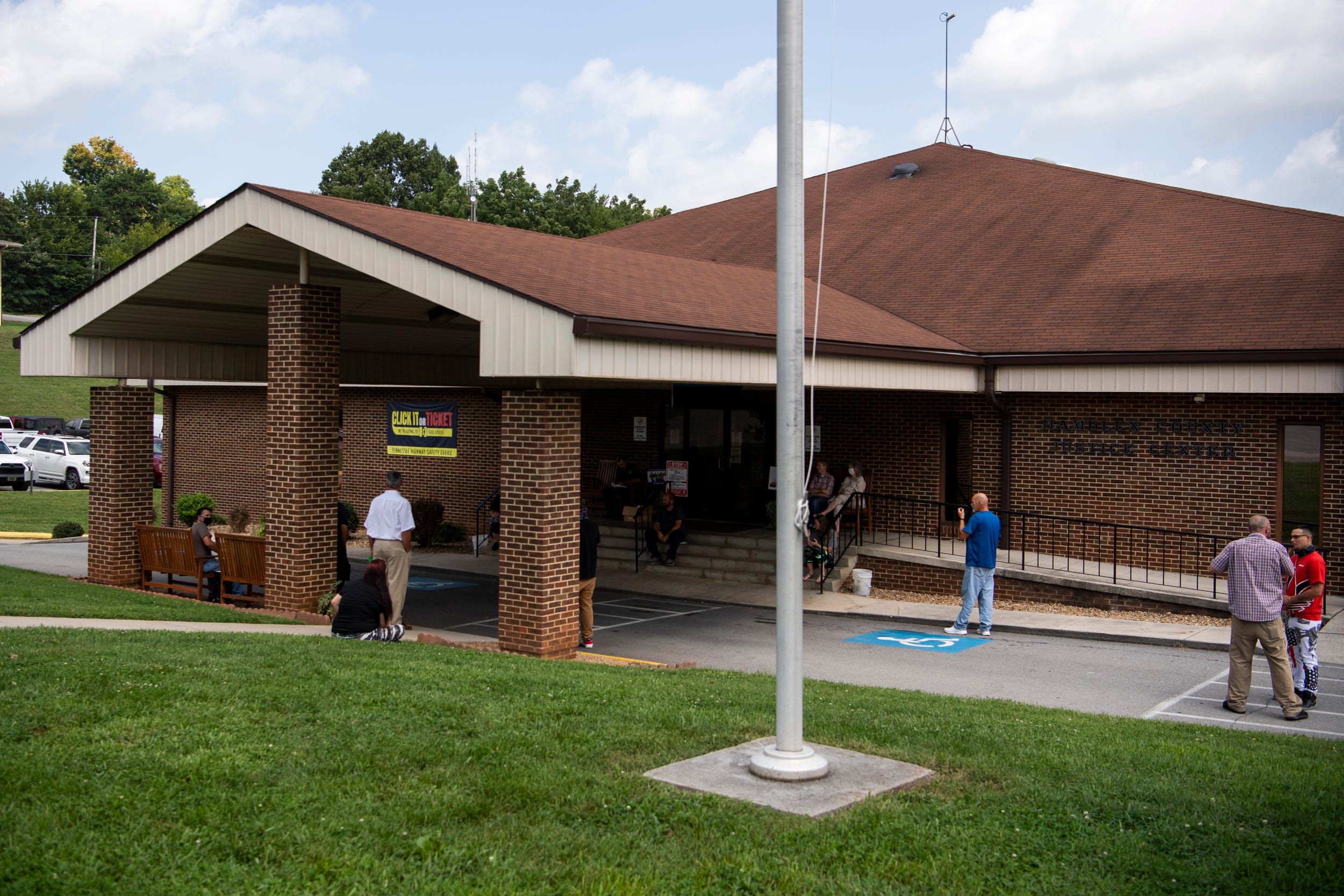 Tennessee judges are brushing aside bail laws and it costs taxpayers