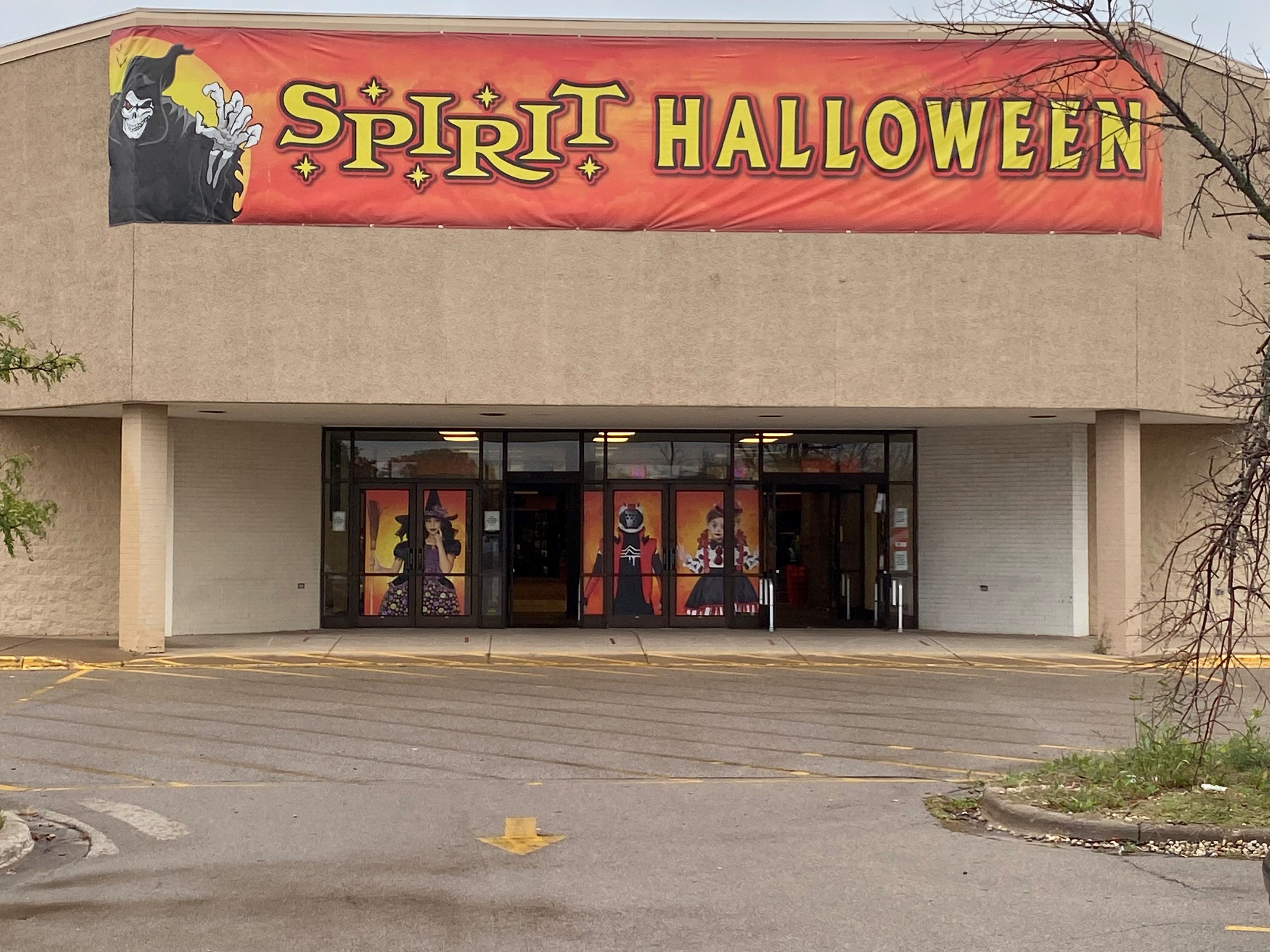 Spirit Halloween Locations 2024 - Jori Dulciana