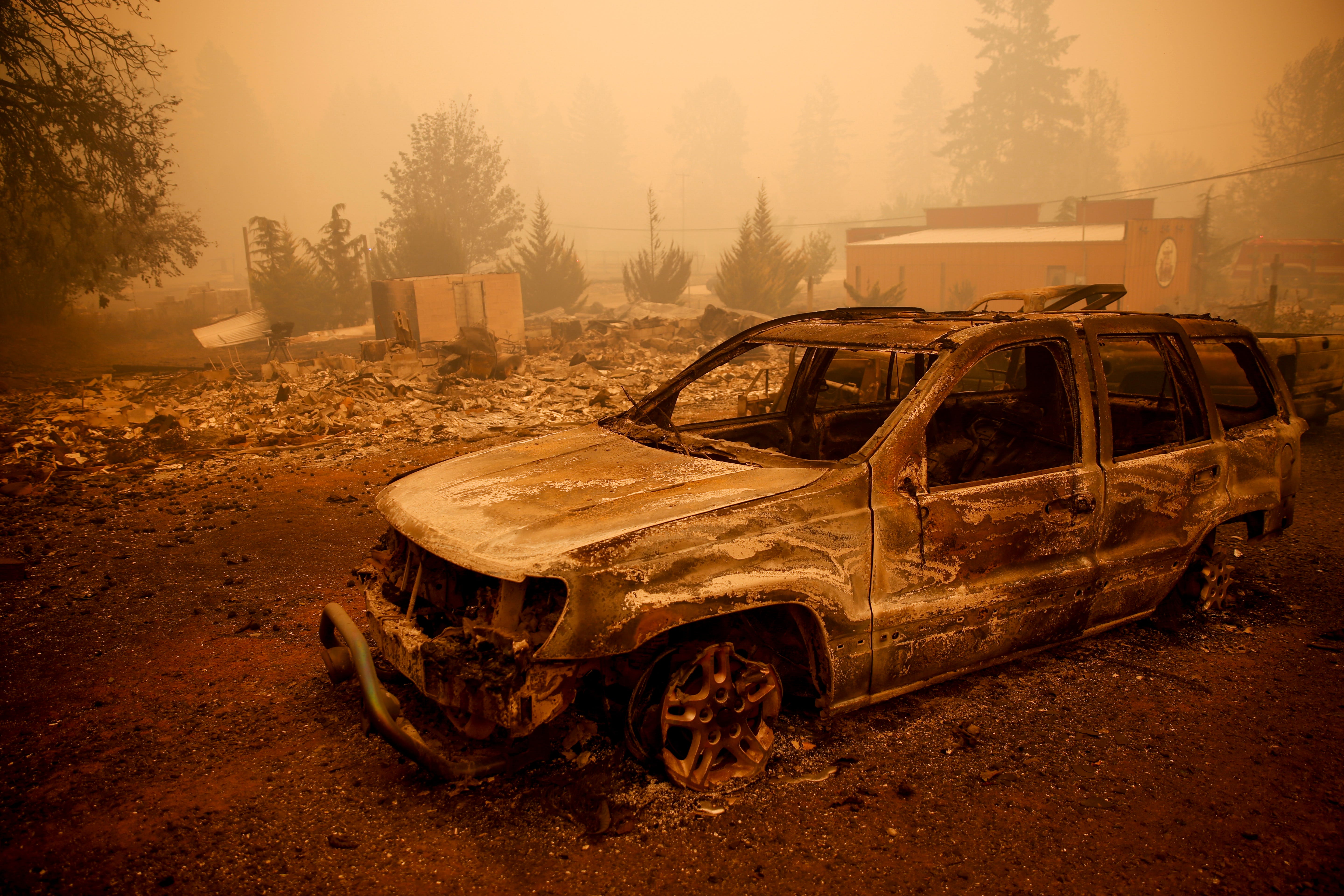 Santiam Valley Fire See Damage From Stayton To Detroit
