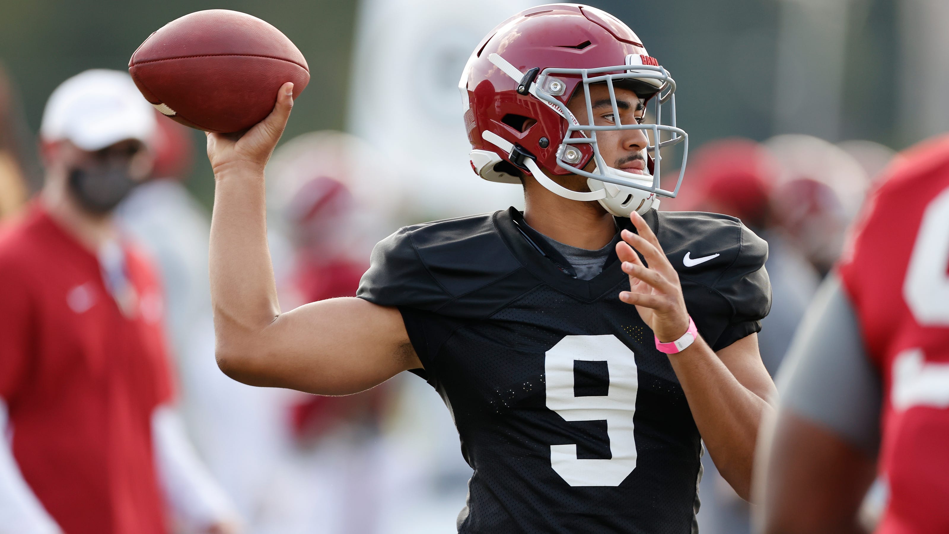 Bryce Young: 3 things to know about Alabama football&#039;s freshman QB