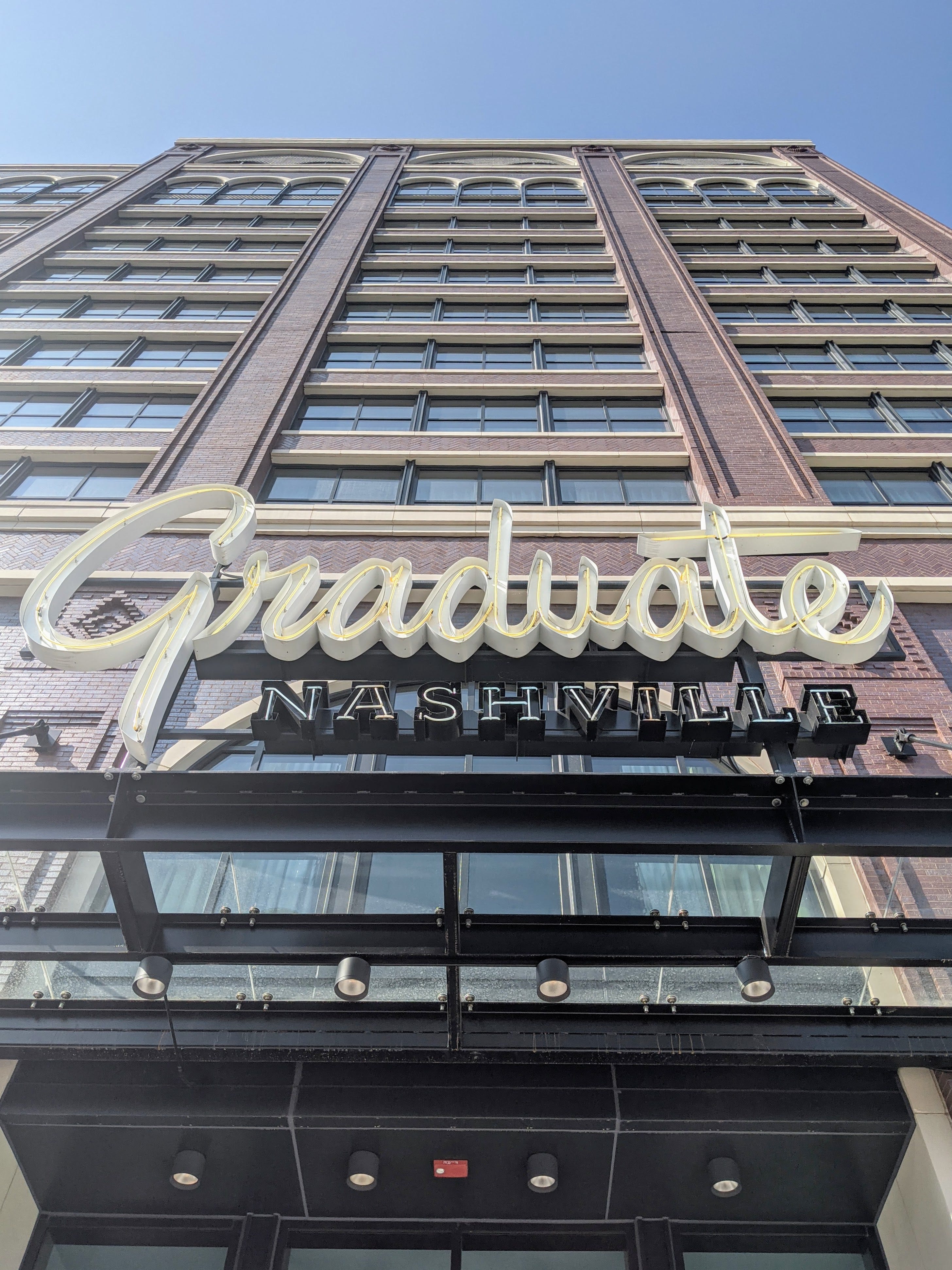 Louisville Hotels With Pool - 5w0obm2