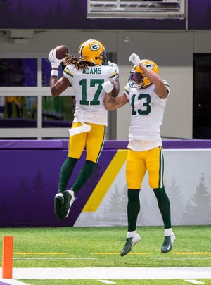 Green Bay Packers Aaron Rodgers Throws For 4 Td In 43 34 Win Vs Vikings