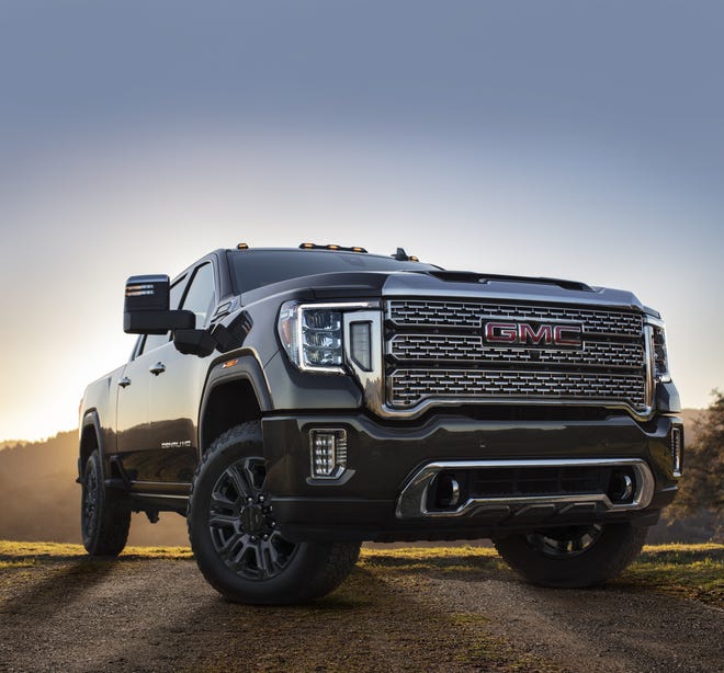 General Motors is introducing new technology on the 2021 GMC Sierra pickup, seen here. It will offer Jack-knife alert and trailer-length indicator technologies on both the light-duty and heavy-duty pickups.