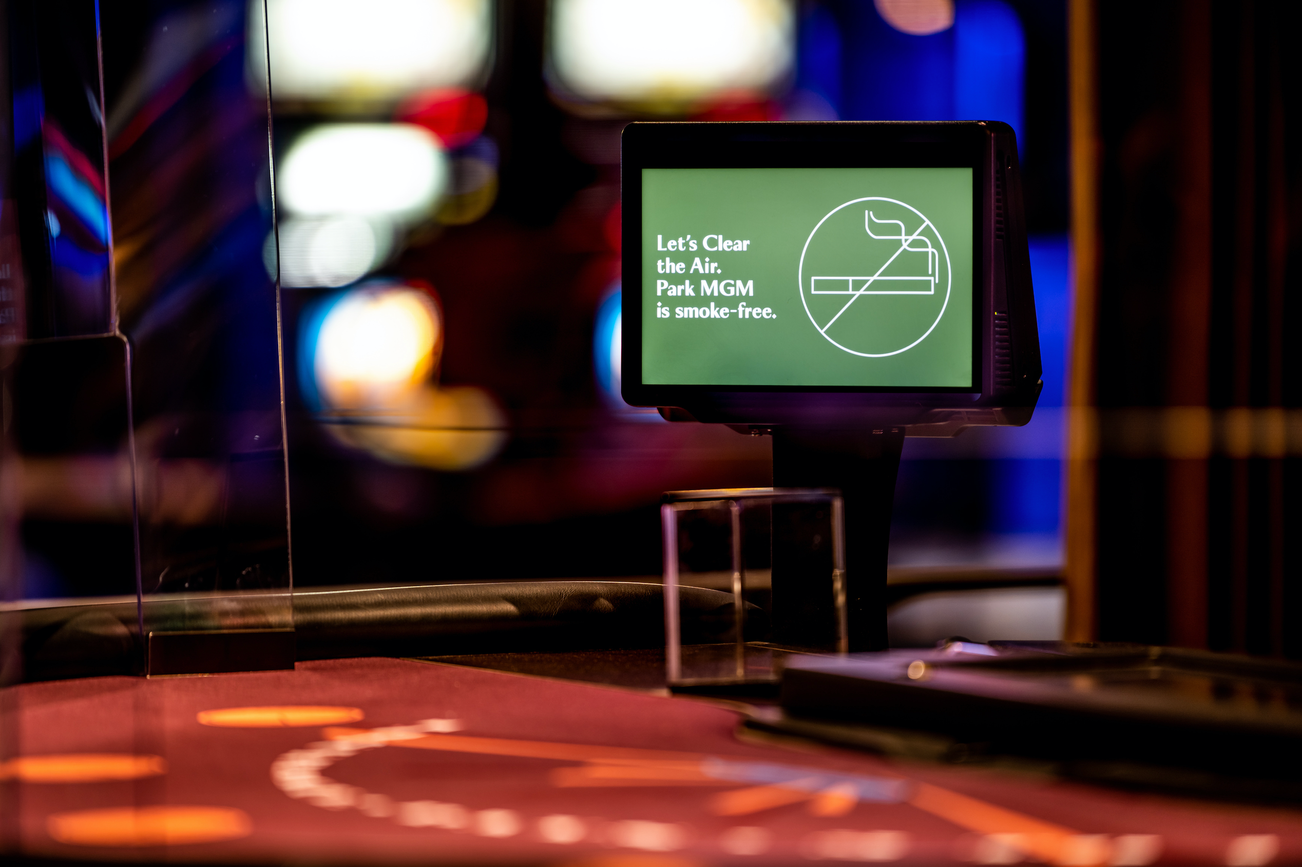 Las Vegas Cosmopolitan Hotel Bans Smoking In Parts Of Resort Las Vegas Cosmopolitan Hotel Bans Smoking In Parts Of Resort
