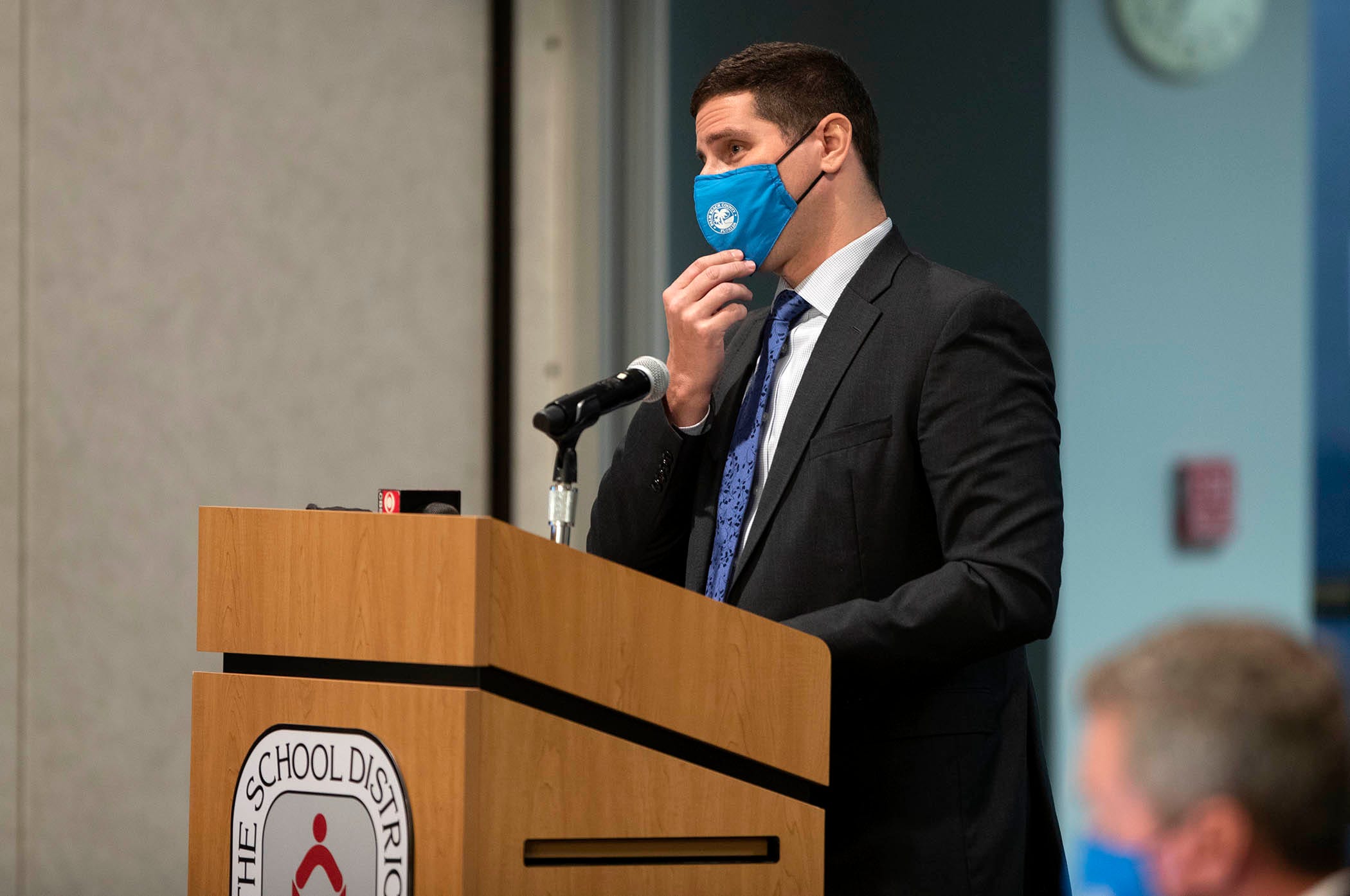 Board considers raising starting Palm Beach County teachers' salaries