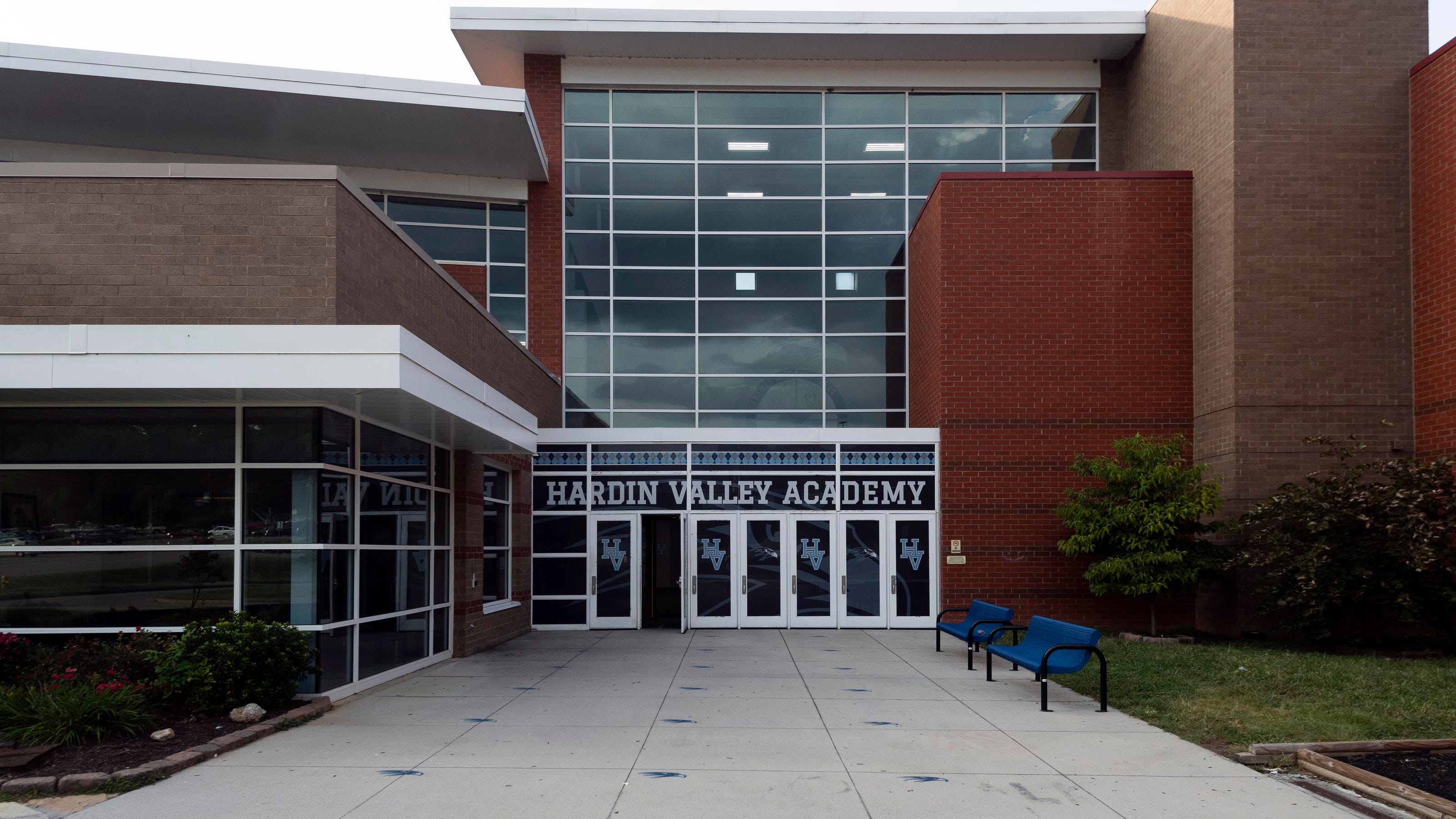 Hardin Valley Academy assistant principal Ken Dunlap dies Hardin Valley Academy assistant principal Ken Dunlap dies