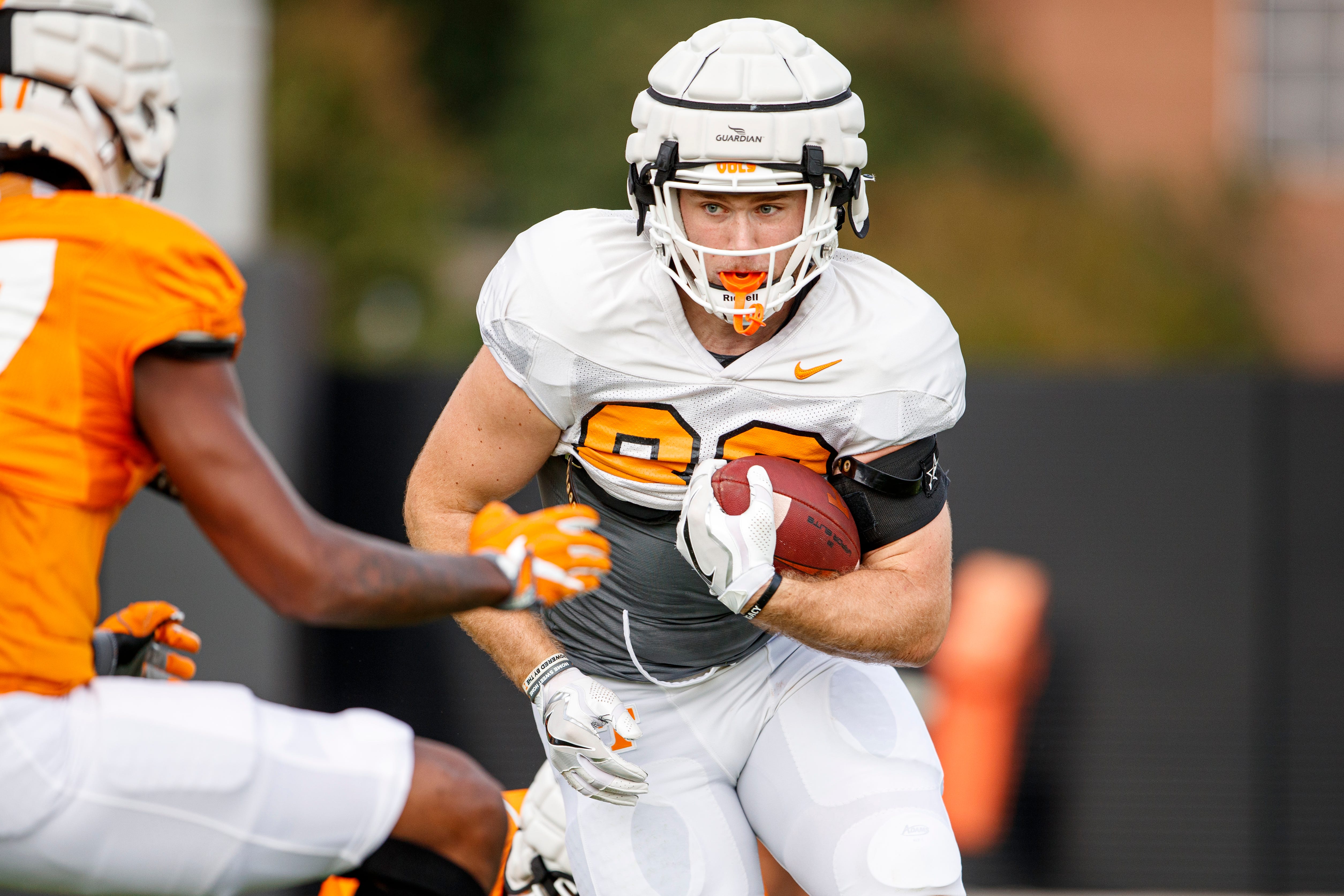 Tennessee football Sean Brown of Vols enters NCAA transfer portal