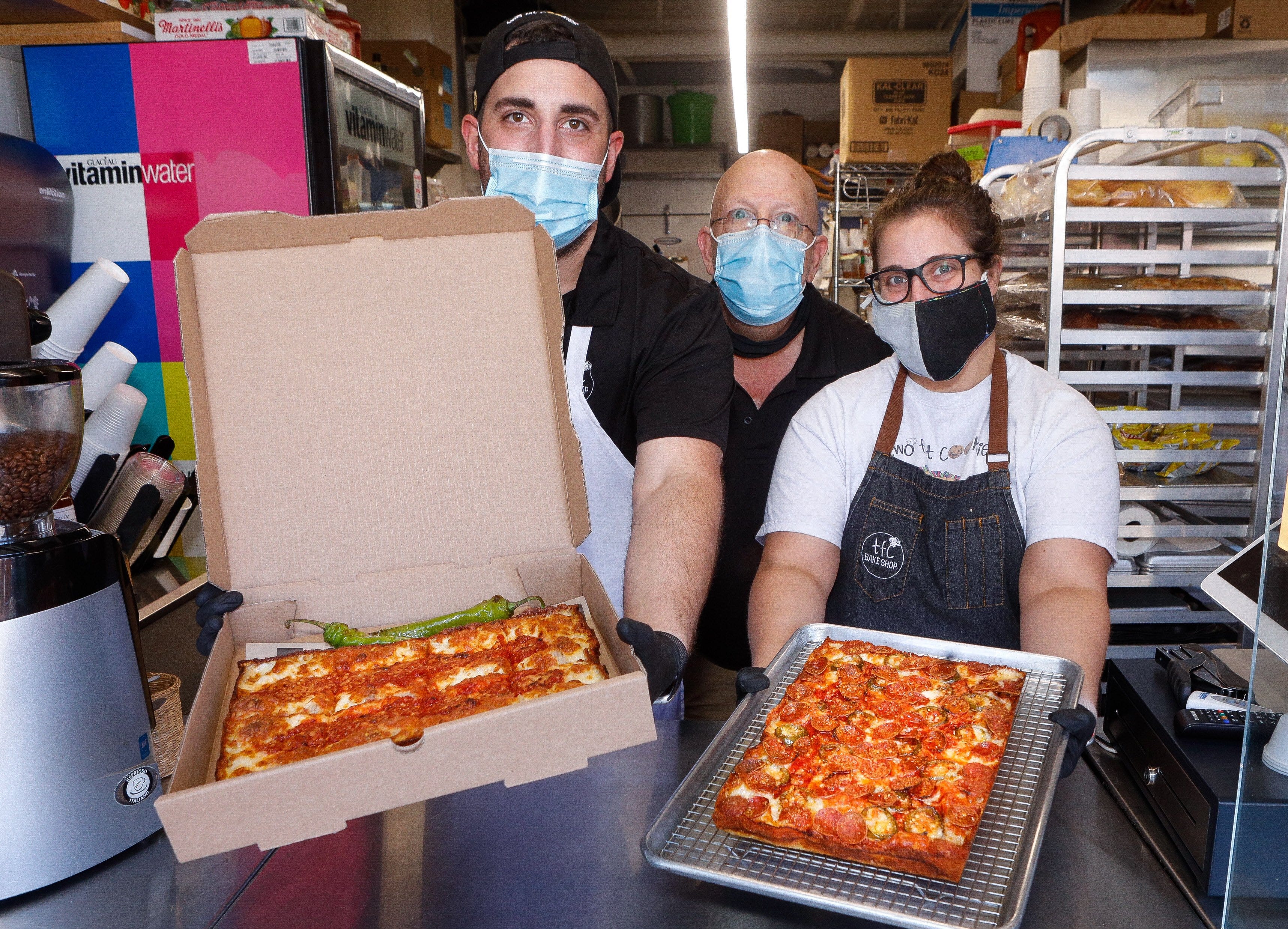 Delray Beach pizza window sells out within minutes each week