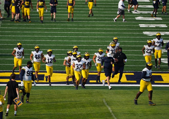 Michigan Football S New Schedule Many Tests For Inexperienced Roster