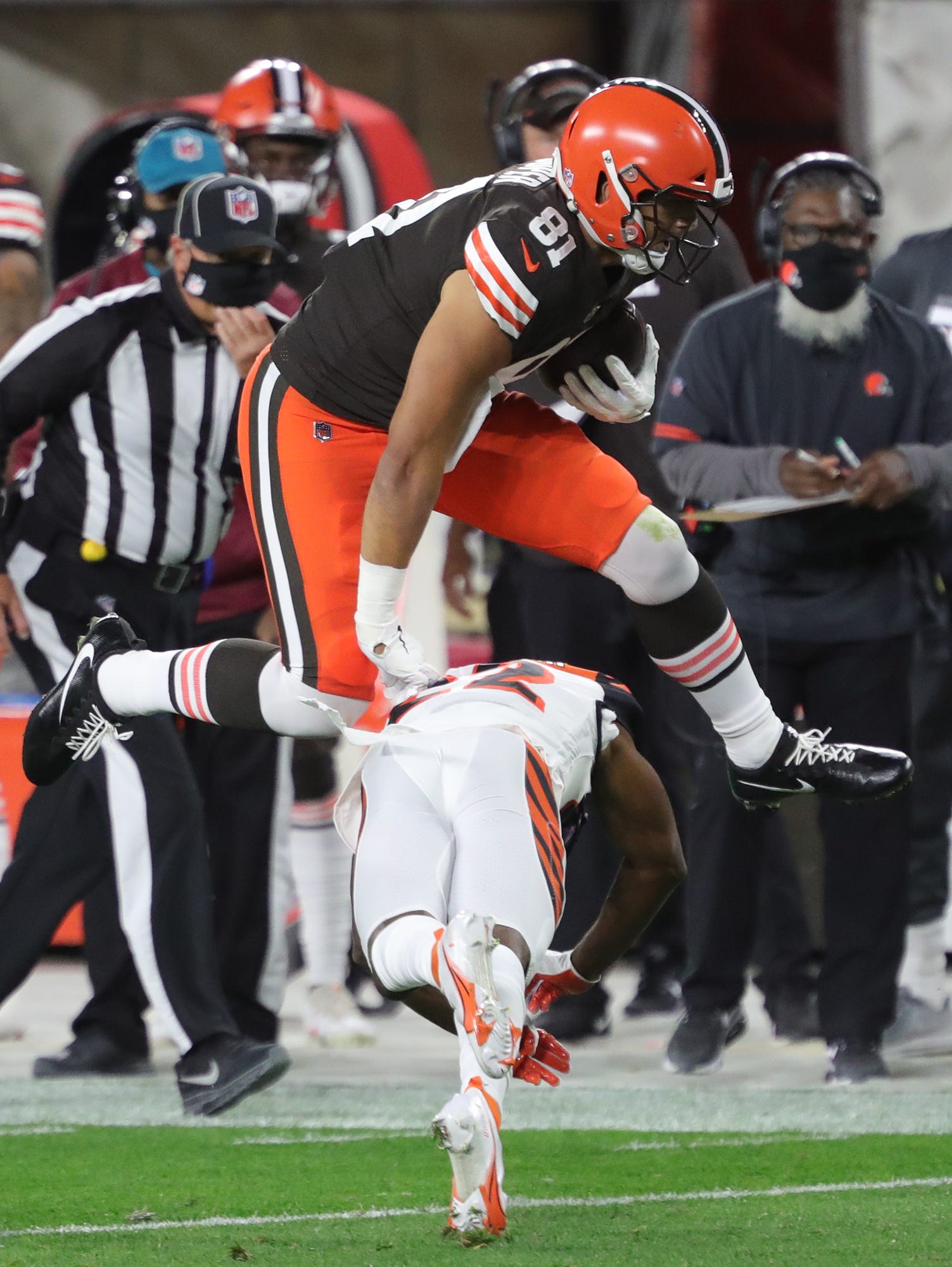 Cleveland Browns tight end Austin Hooper undergoes appendectomy