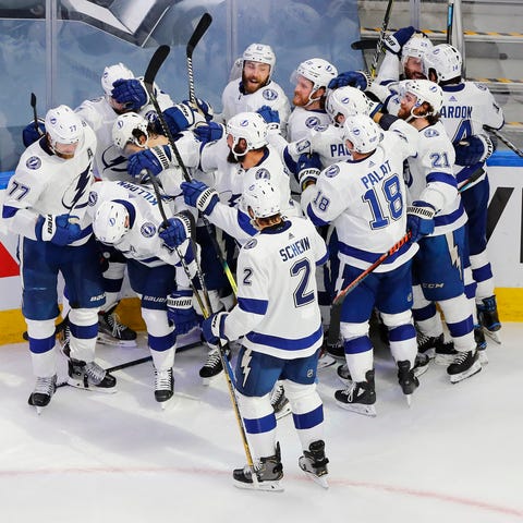 The Tampa Bay Lightning celebrate their 2-1 overti