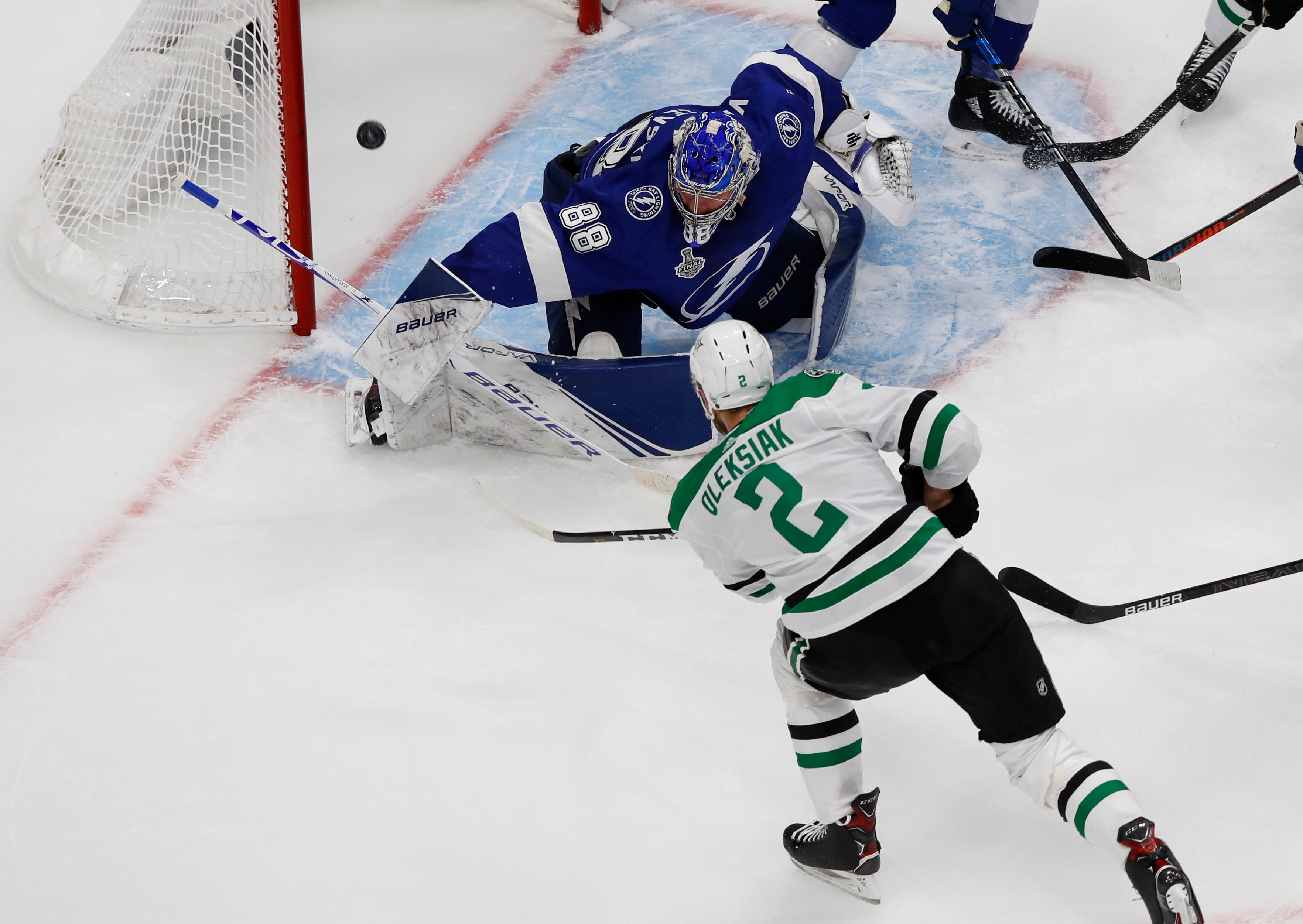 Dallas Stars top Tampa Bay Lightning for 1-0 lead in Stanley Cup Final