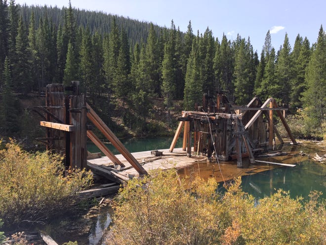 The hike to Reiling Dredge, a 250-foot abandoned gold dredge in Colorado, yielded few people.