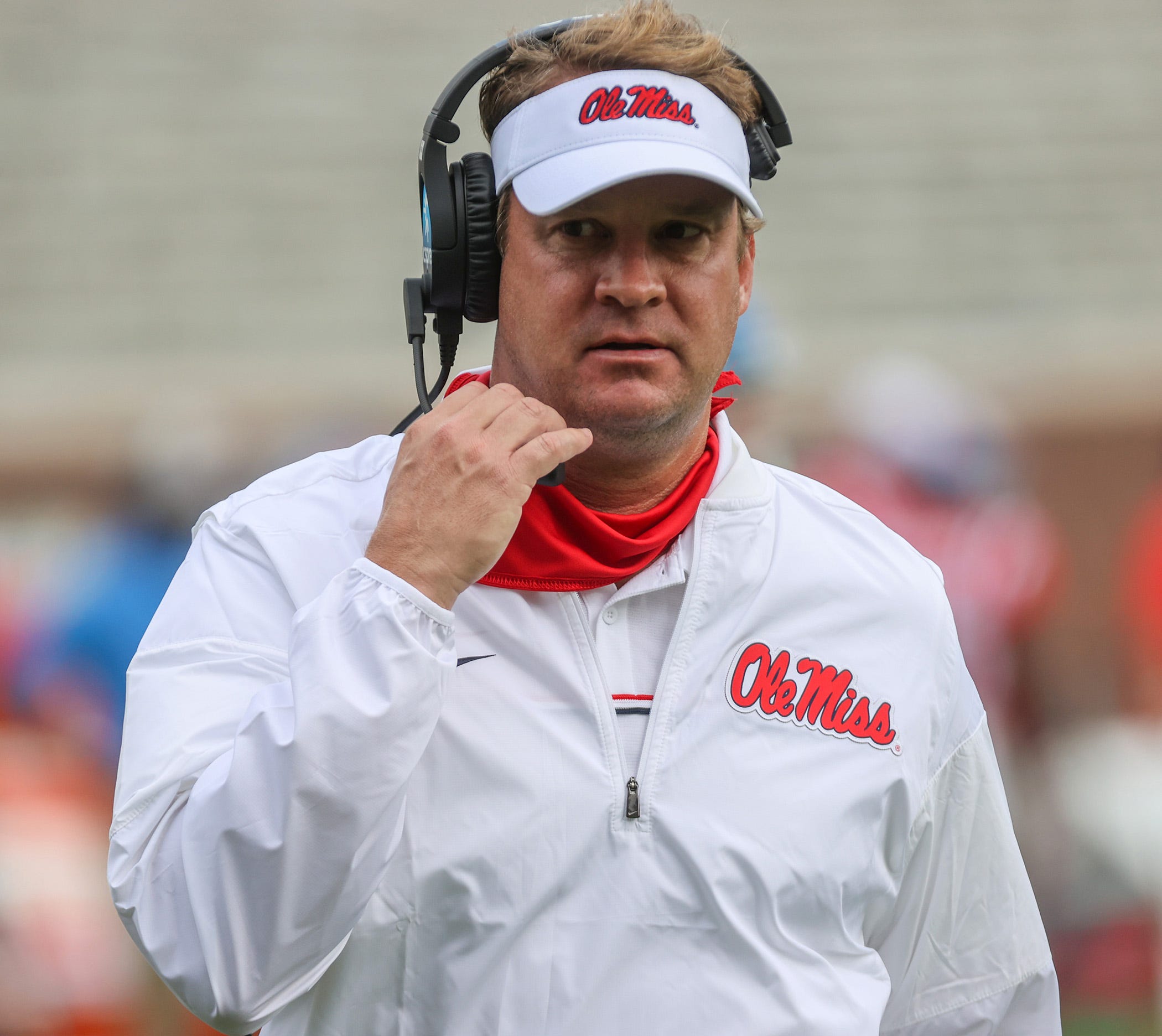 Ole Miss football, Lane Kiffin agree on new contract