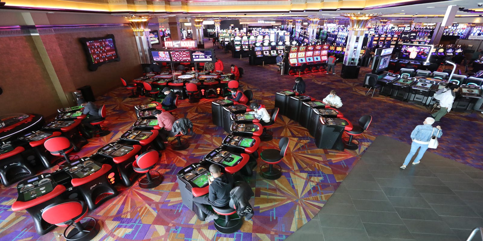 empire city casino job openings in dubuque
