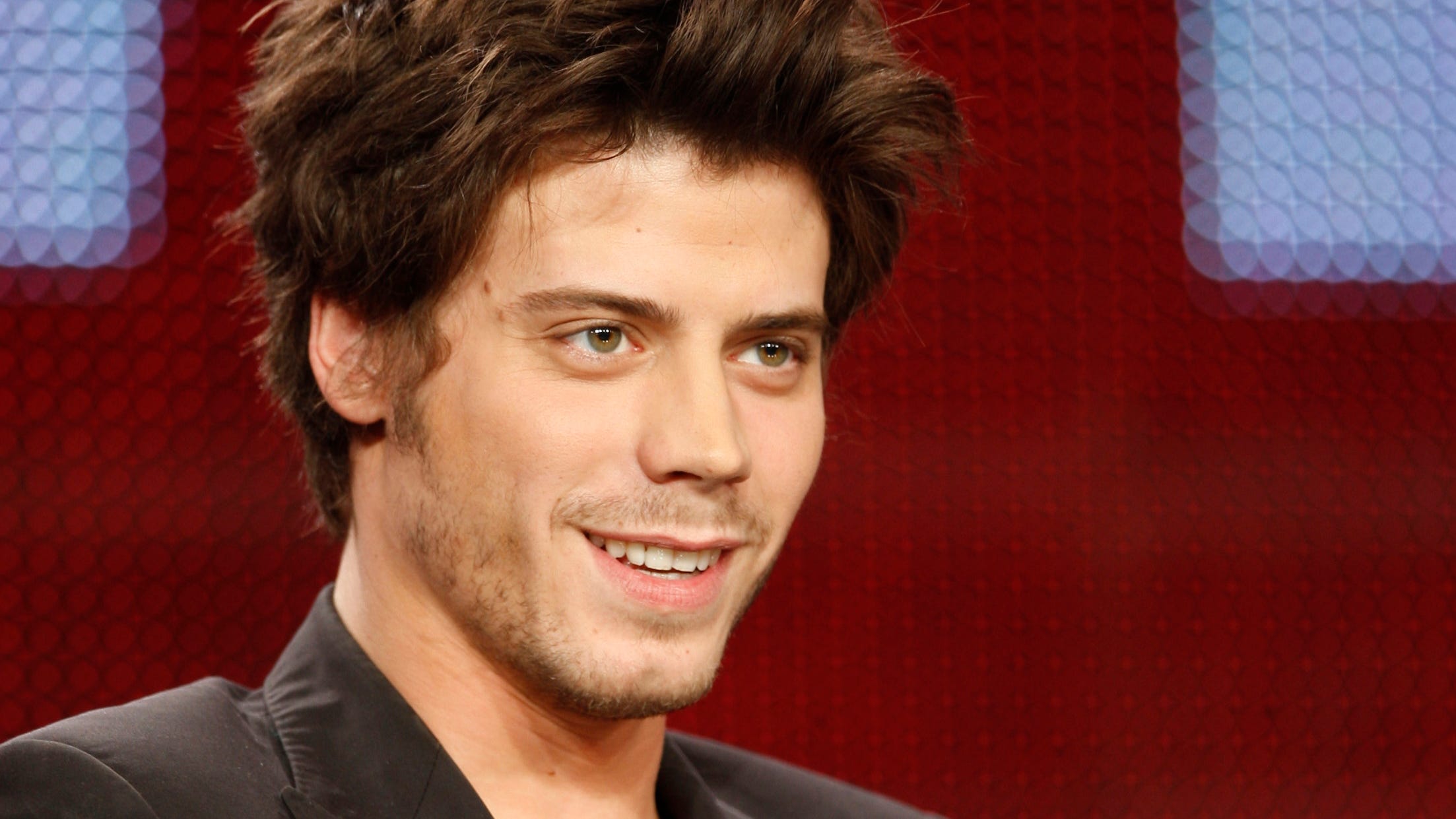 Actor François Arnaud Of The Borgias Comes Out As Bisexual